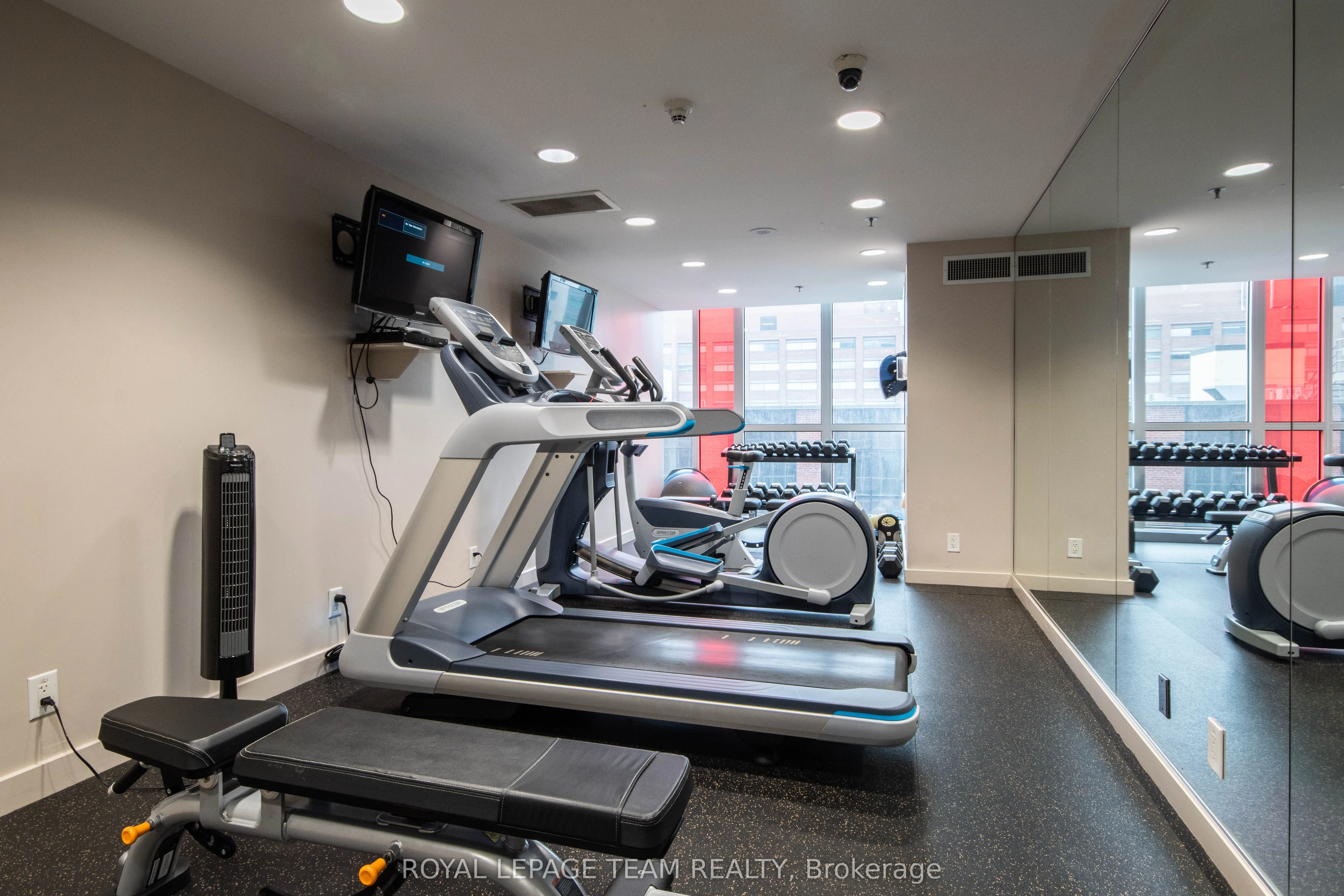 324 LAURIER Avenue, #1206