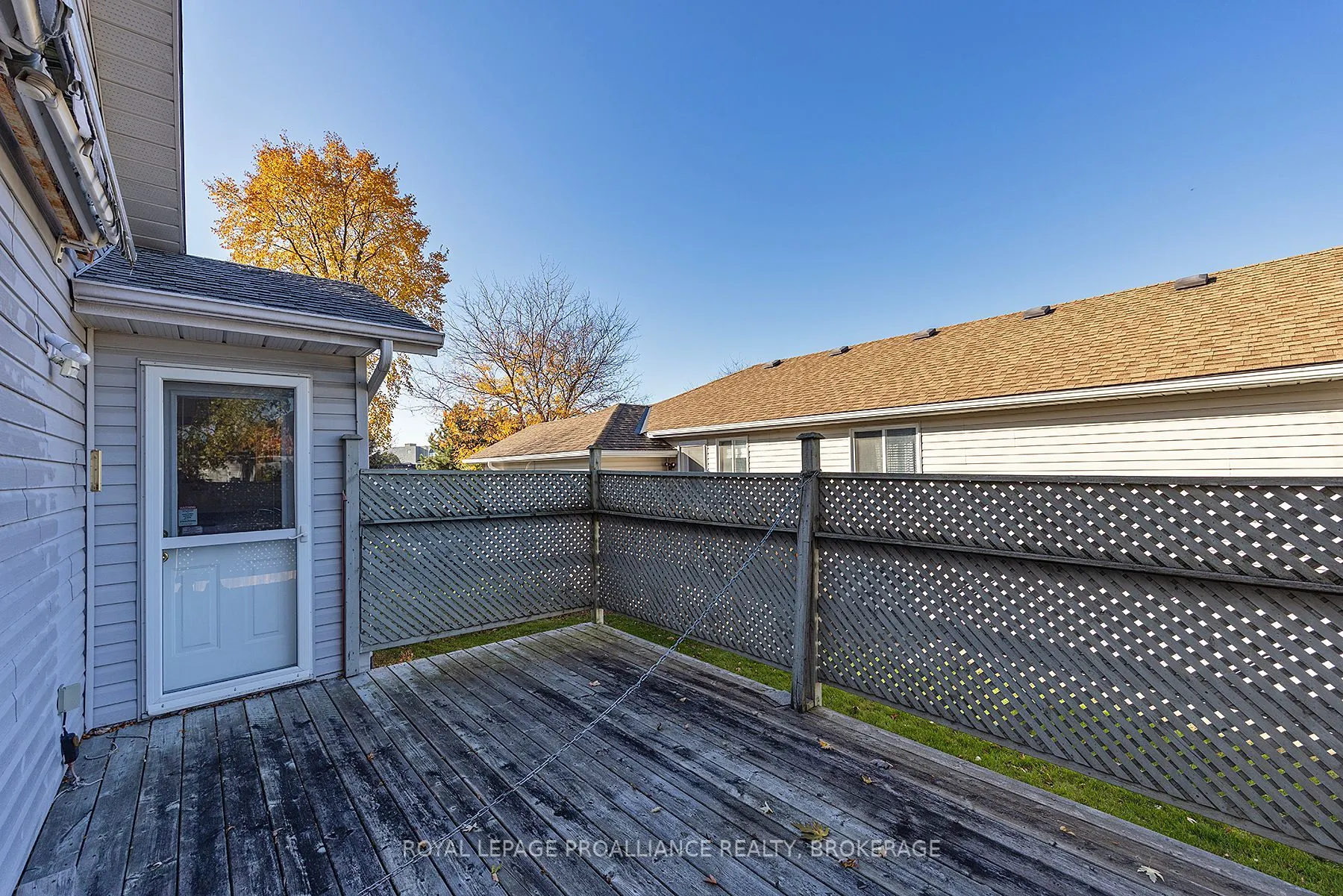 214 Ellesmeer Avenue