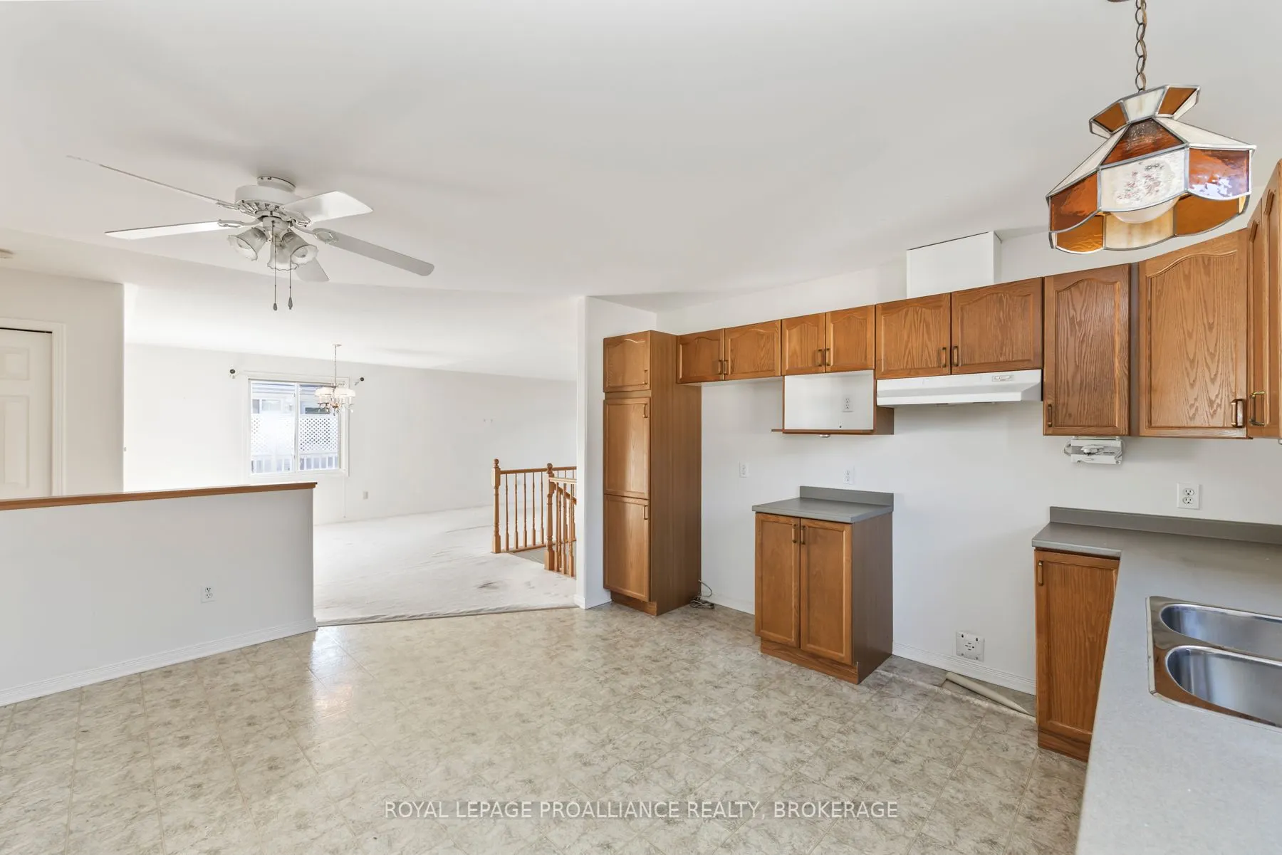 214 Ellesmeer Avenue