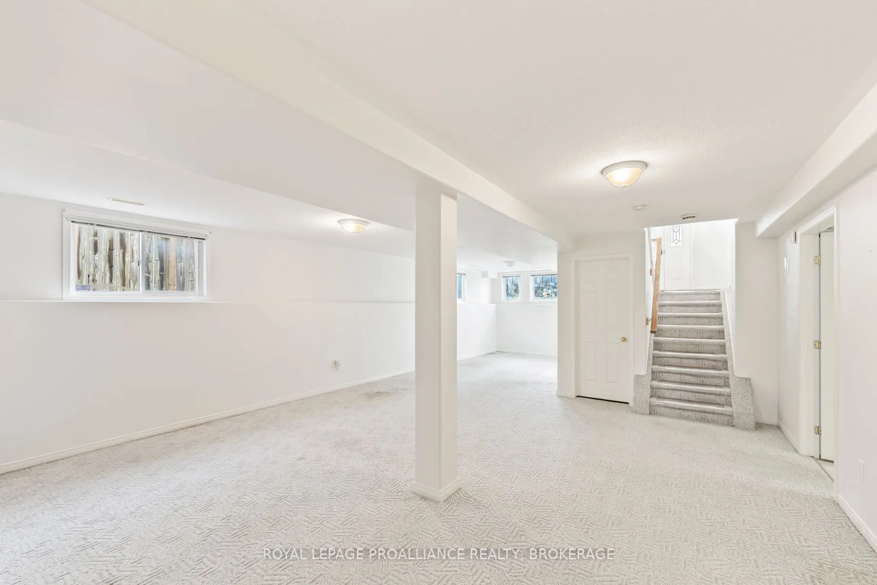 214 Ellesmeer Avenue