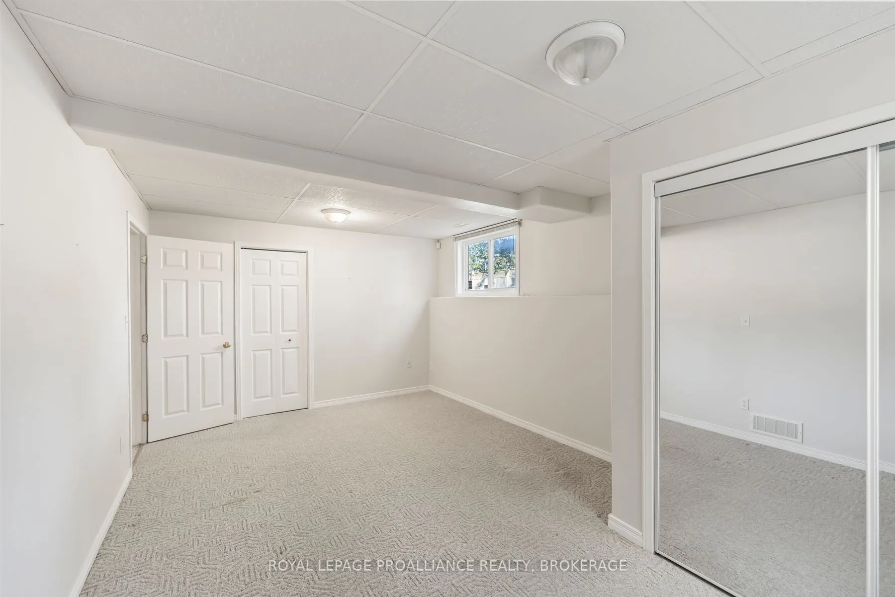 214 Ellesmeer Avenue