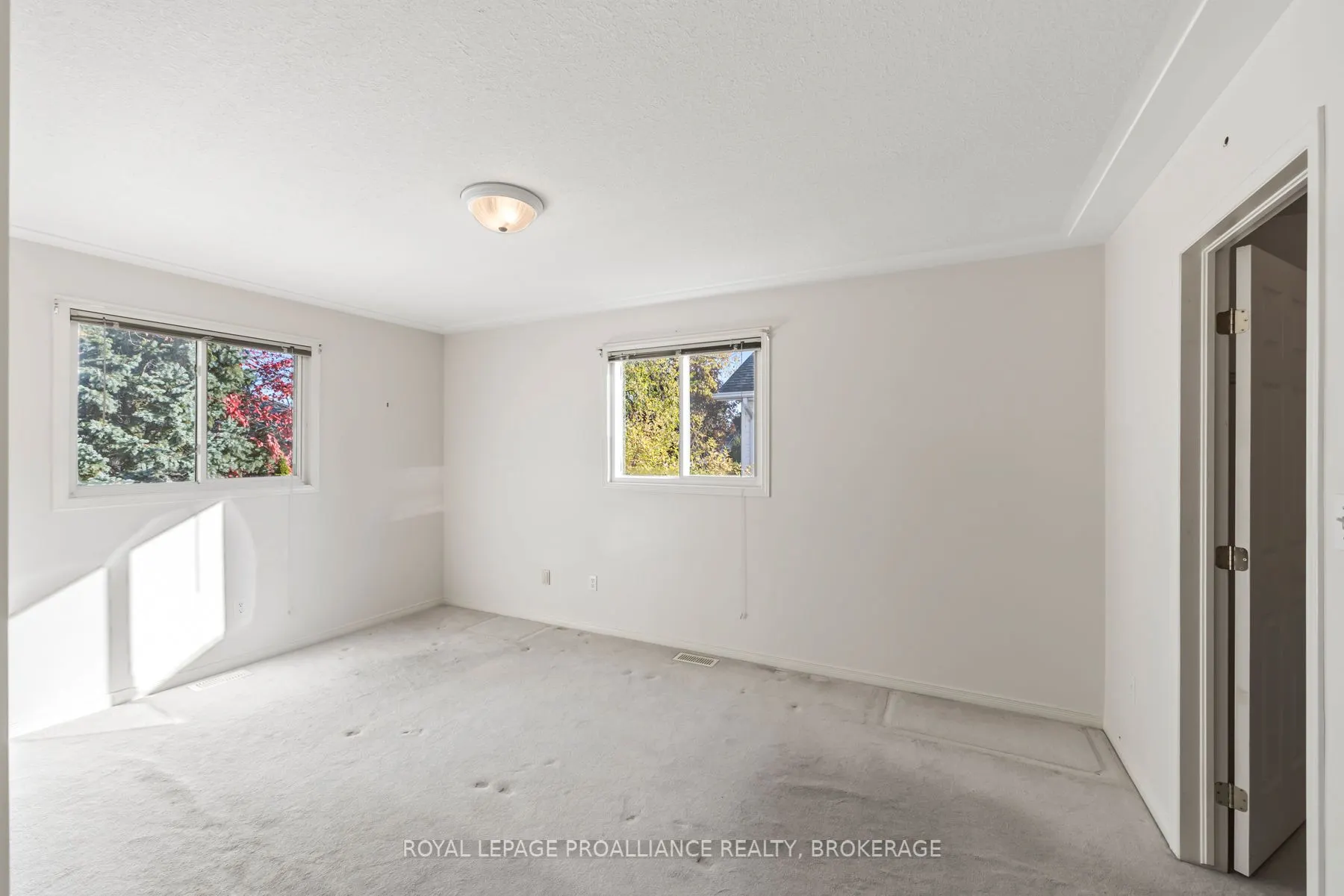 214 Ellesmeer Avenue