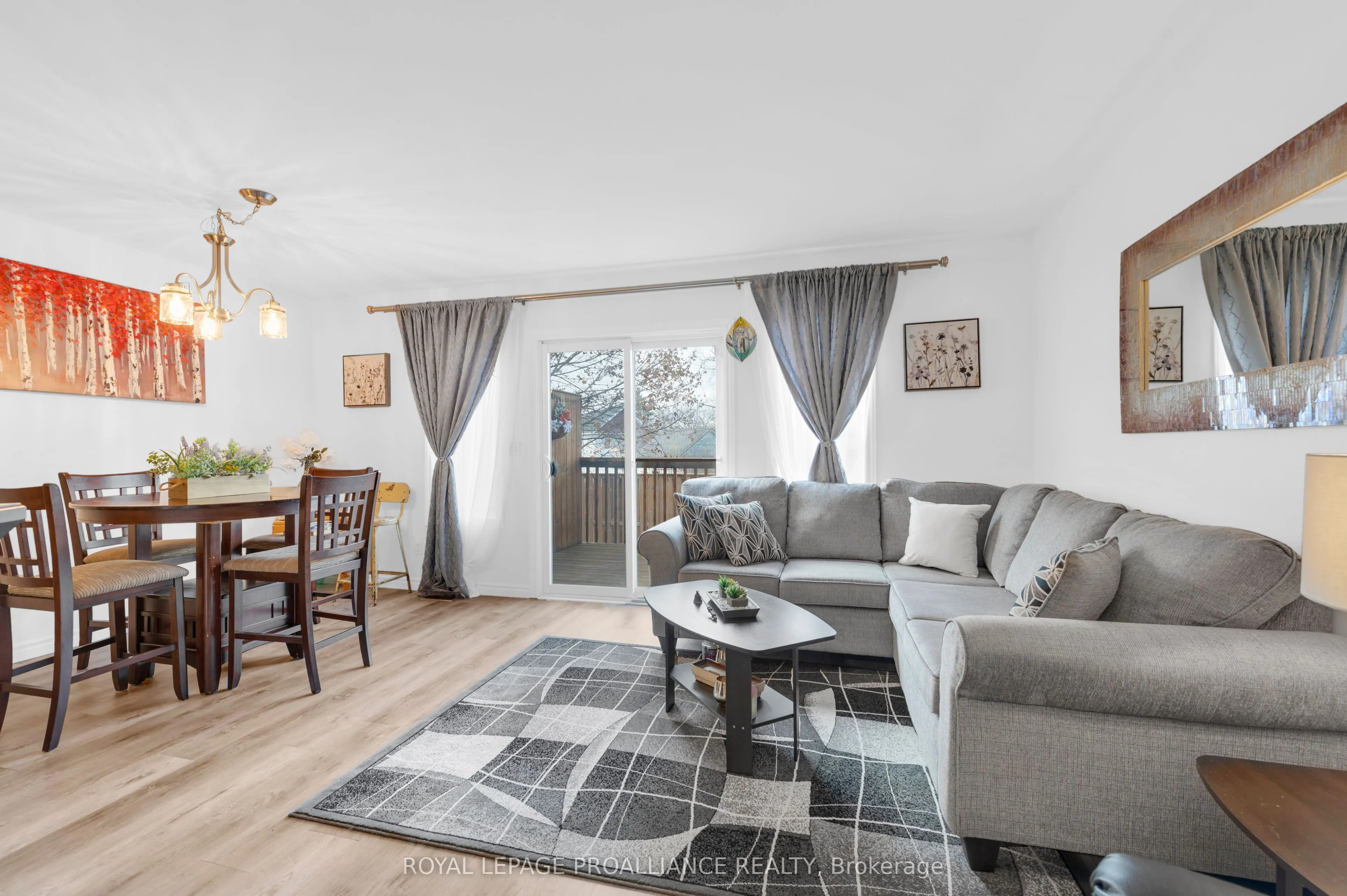 35 Albion Street, #37