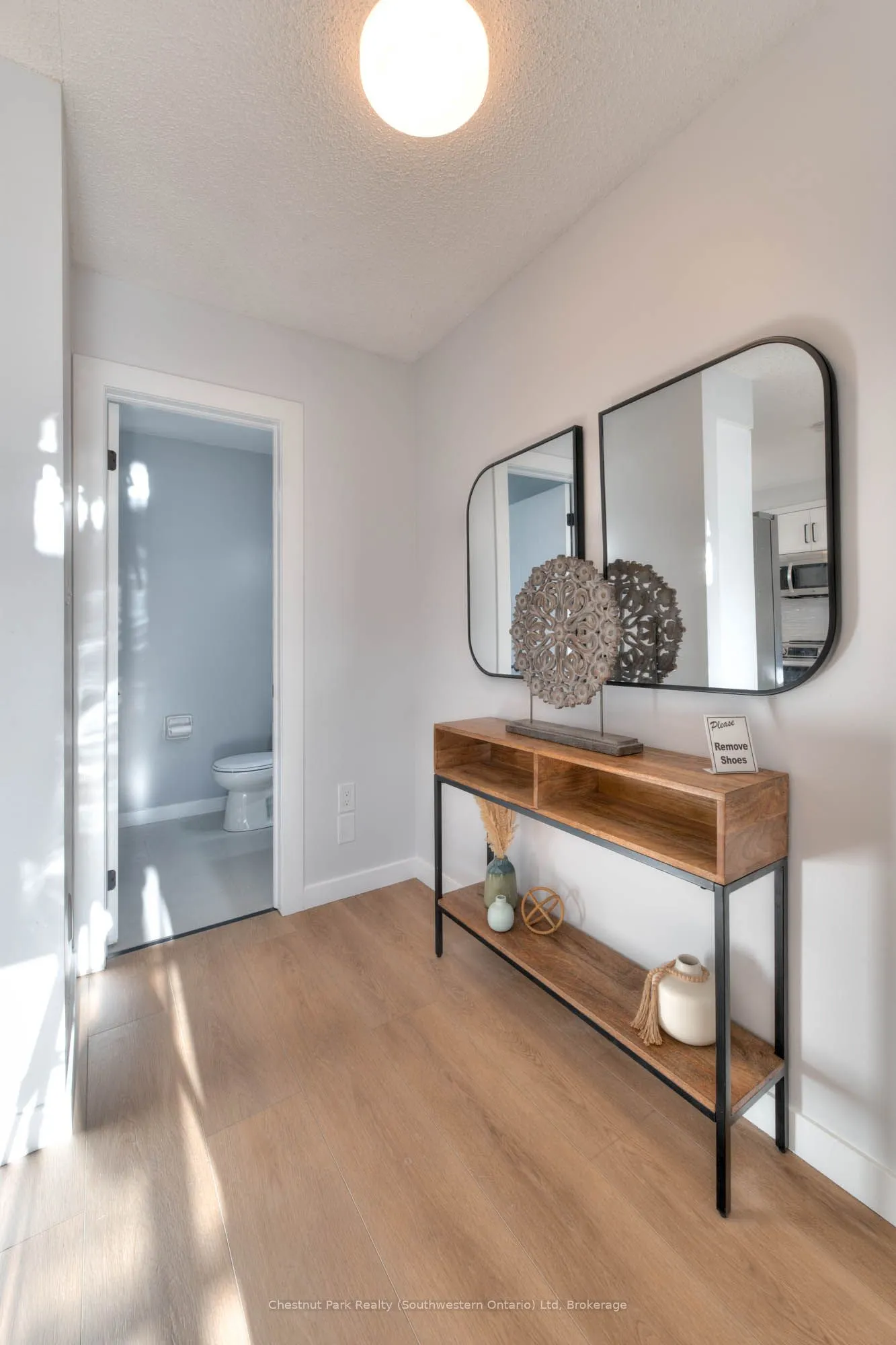 100 Inkerman Street, #8