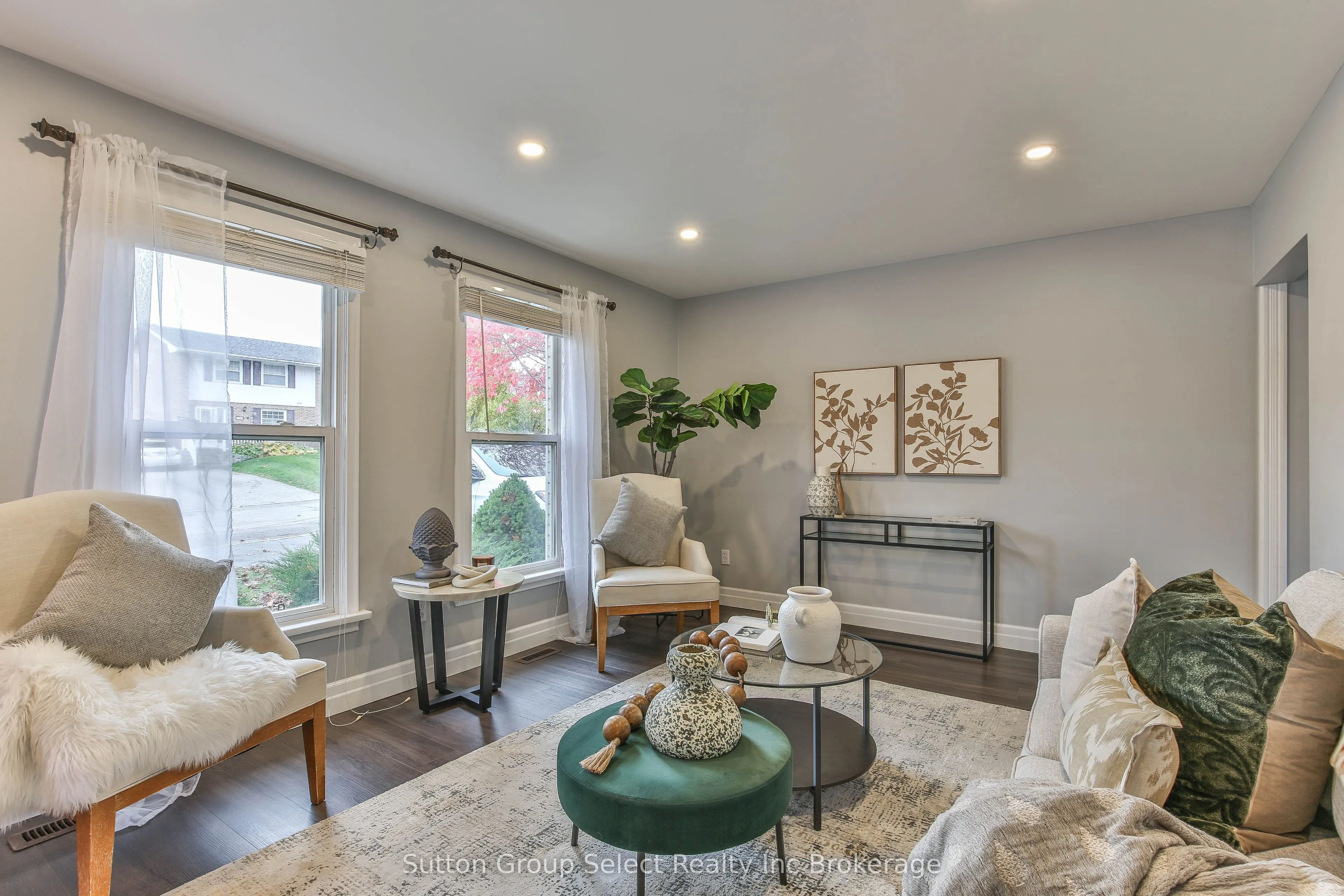 1009 A Nesbitt Crescent