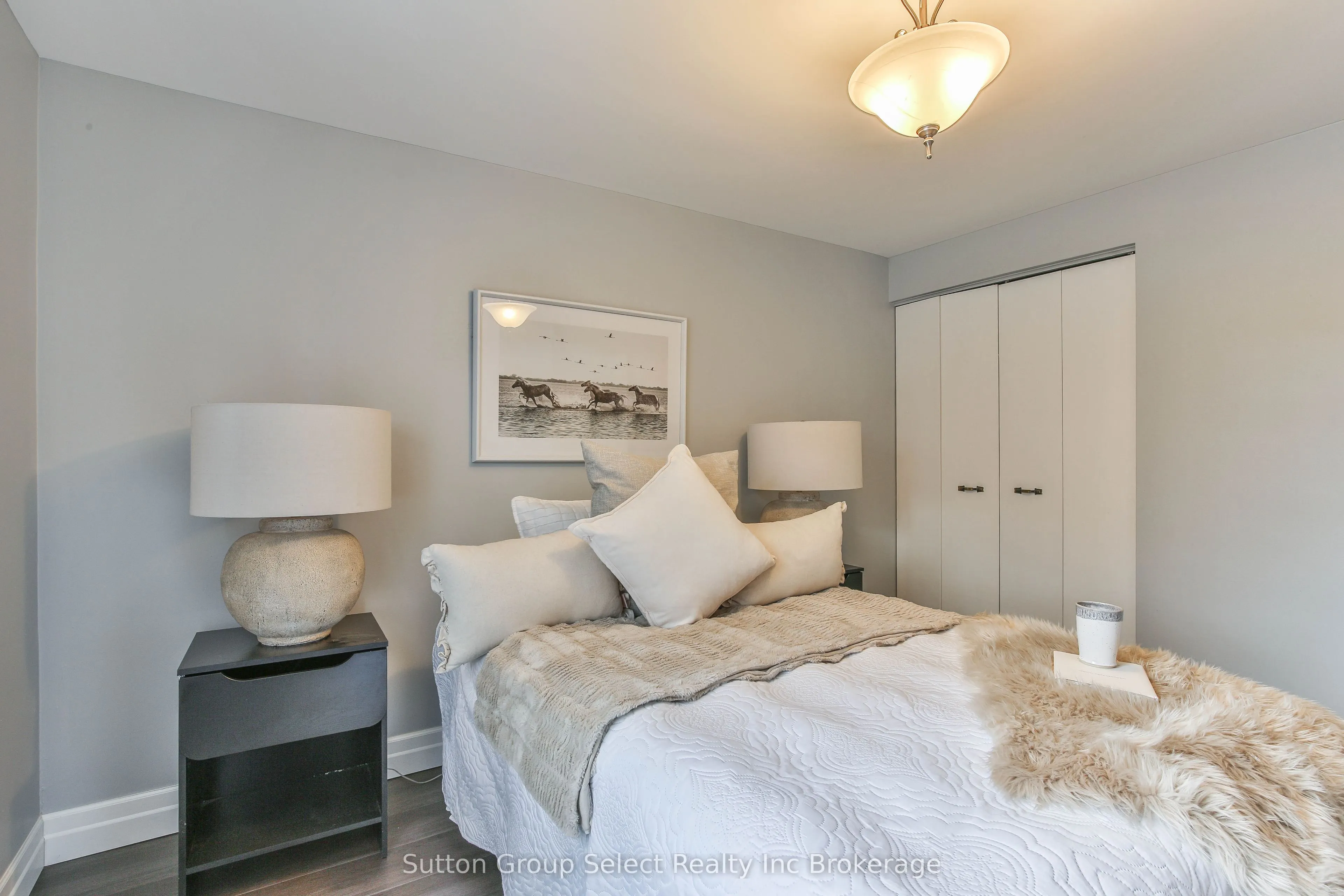 1009 A Nesbitt Crescent