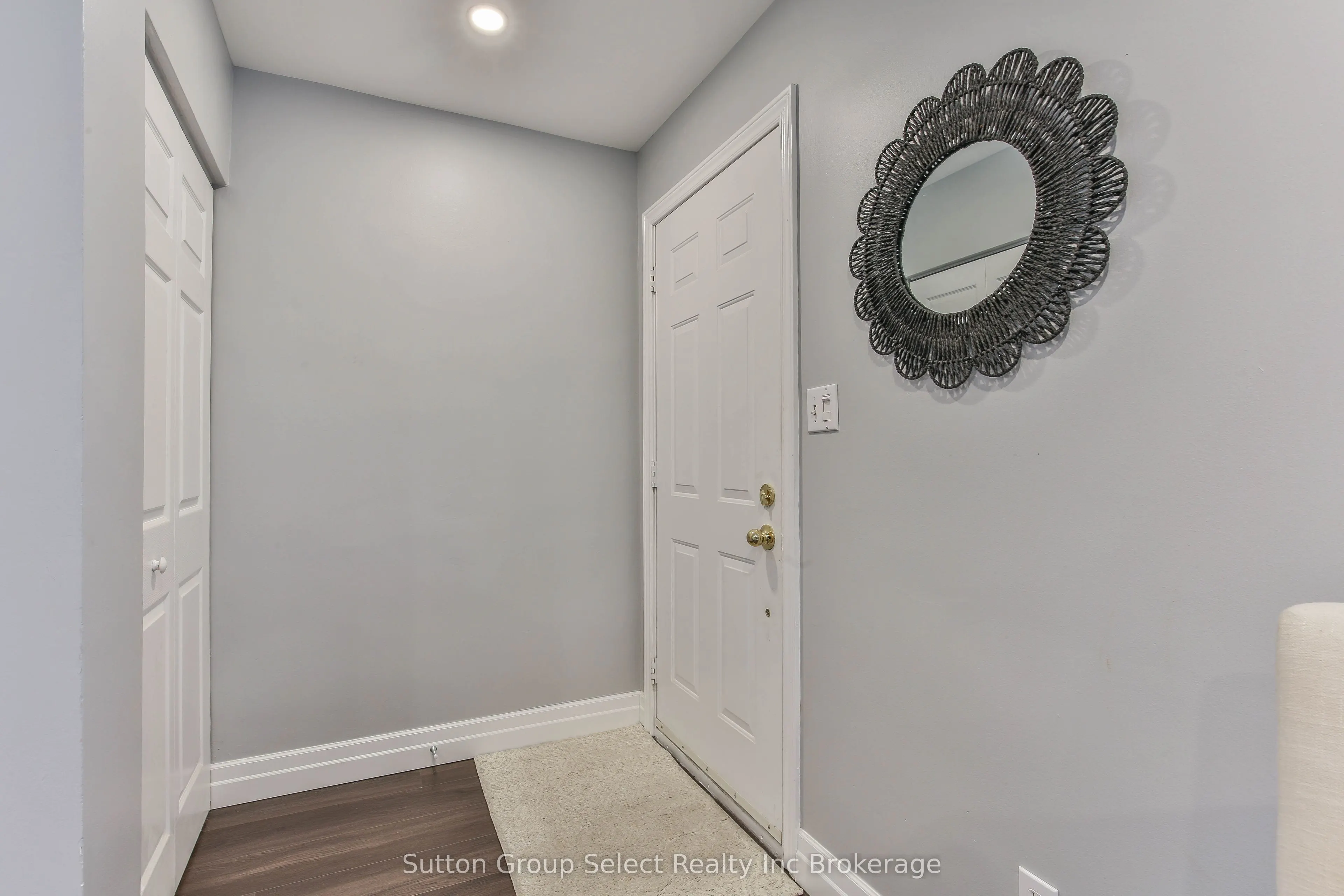 1009 A Nesbitt Crescent