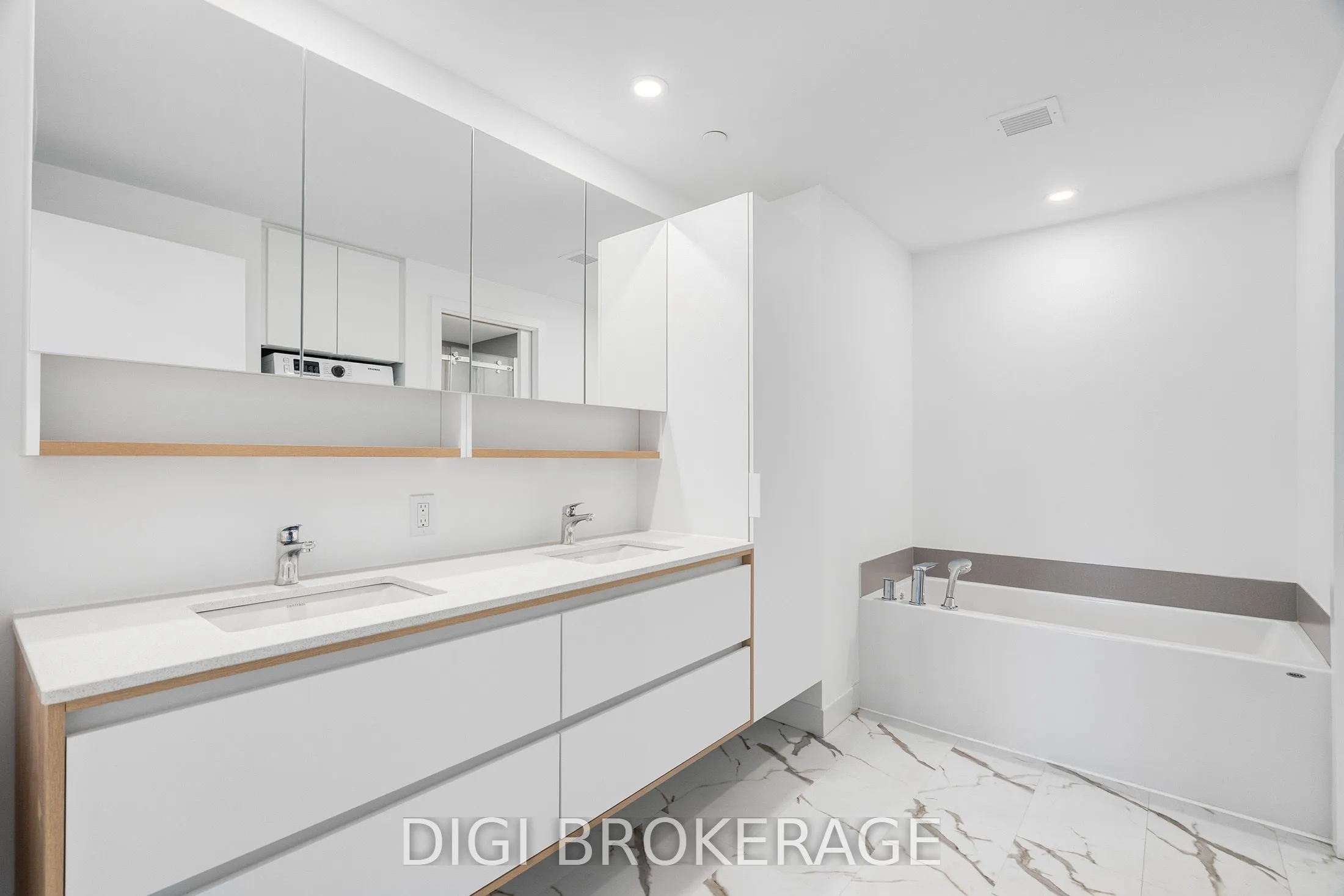 1240 Cummings Avenue, #3502