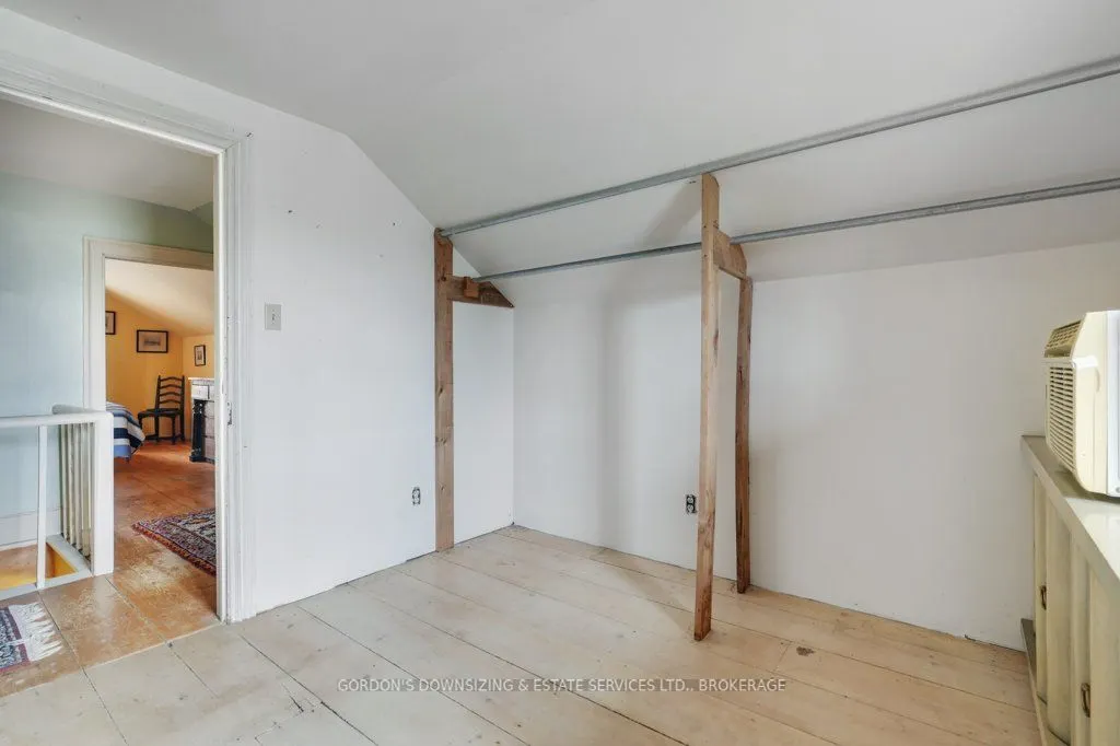 808 Kitley/eliz Line