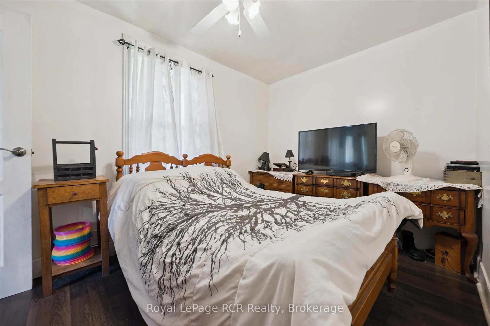 240 Egremont Street N