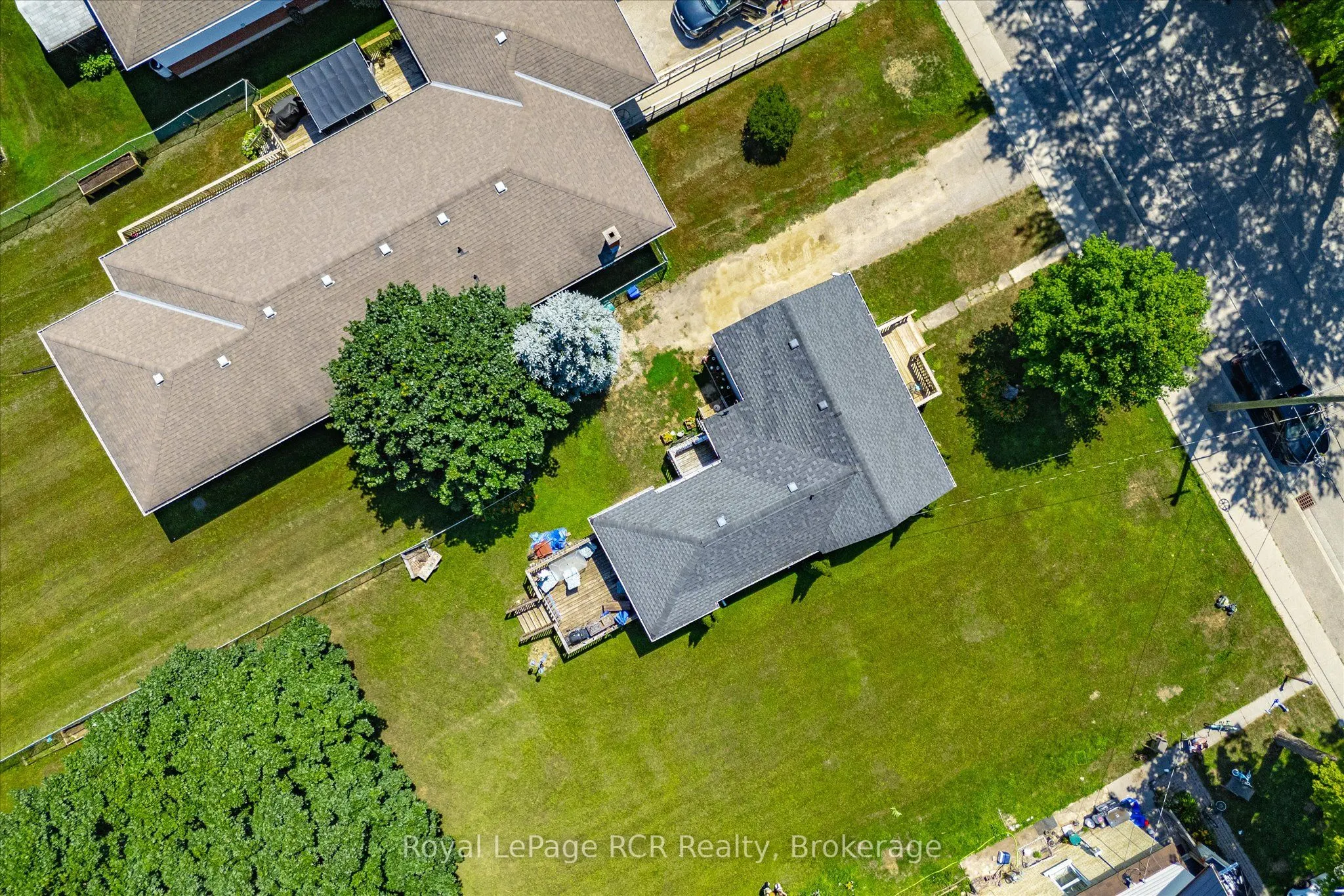 240 Egremont Street N