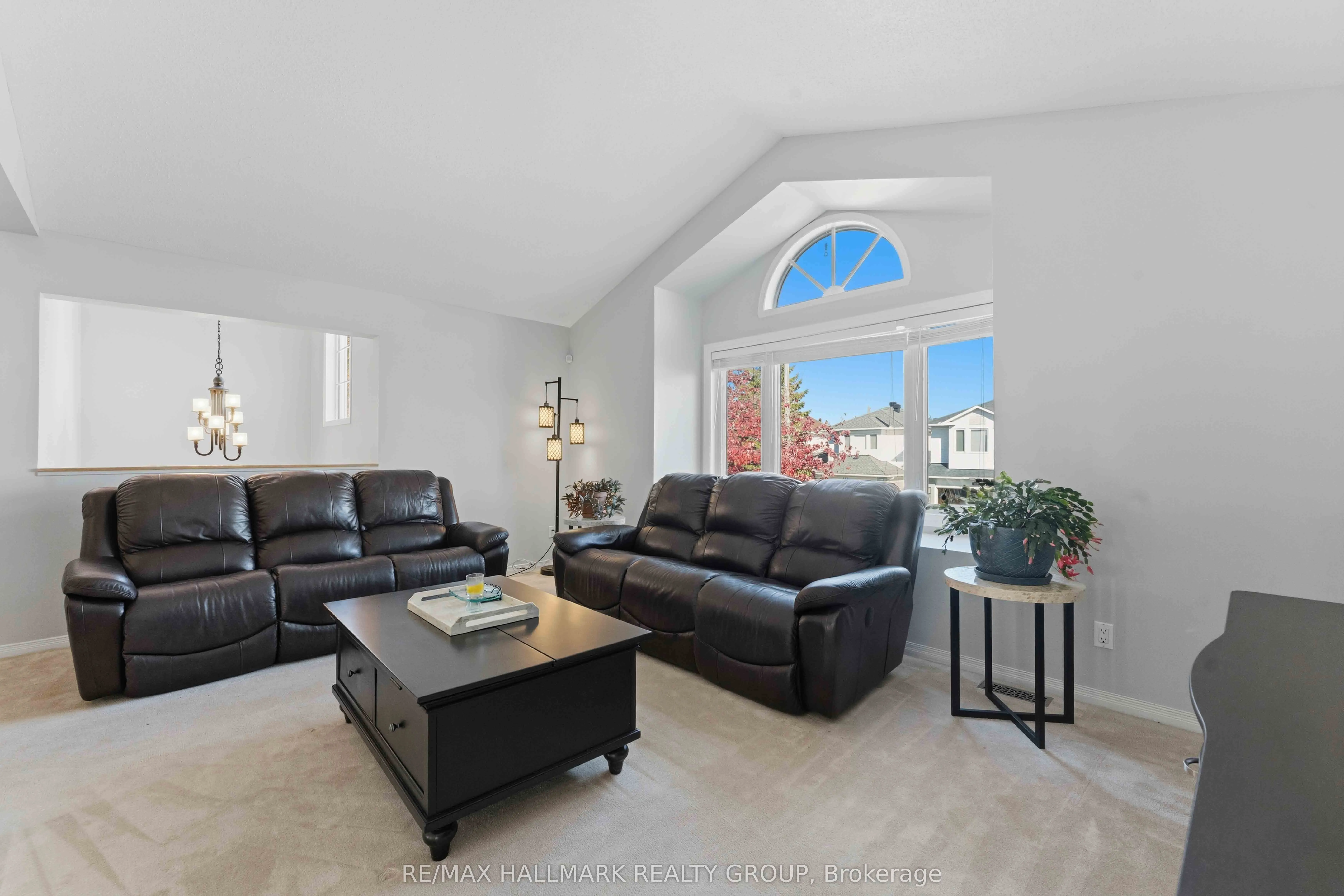 661 Arc en Ciel Street