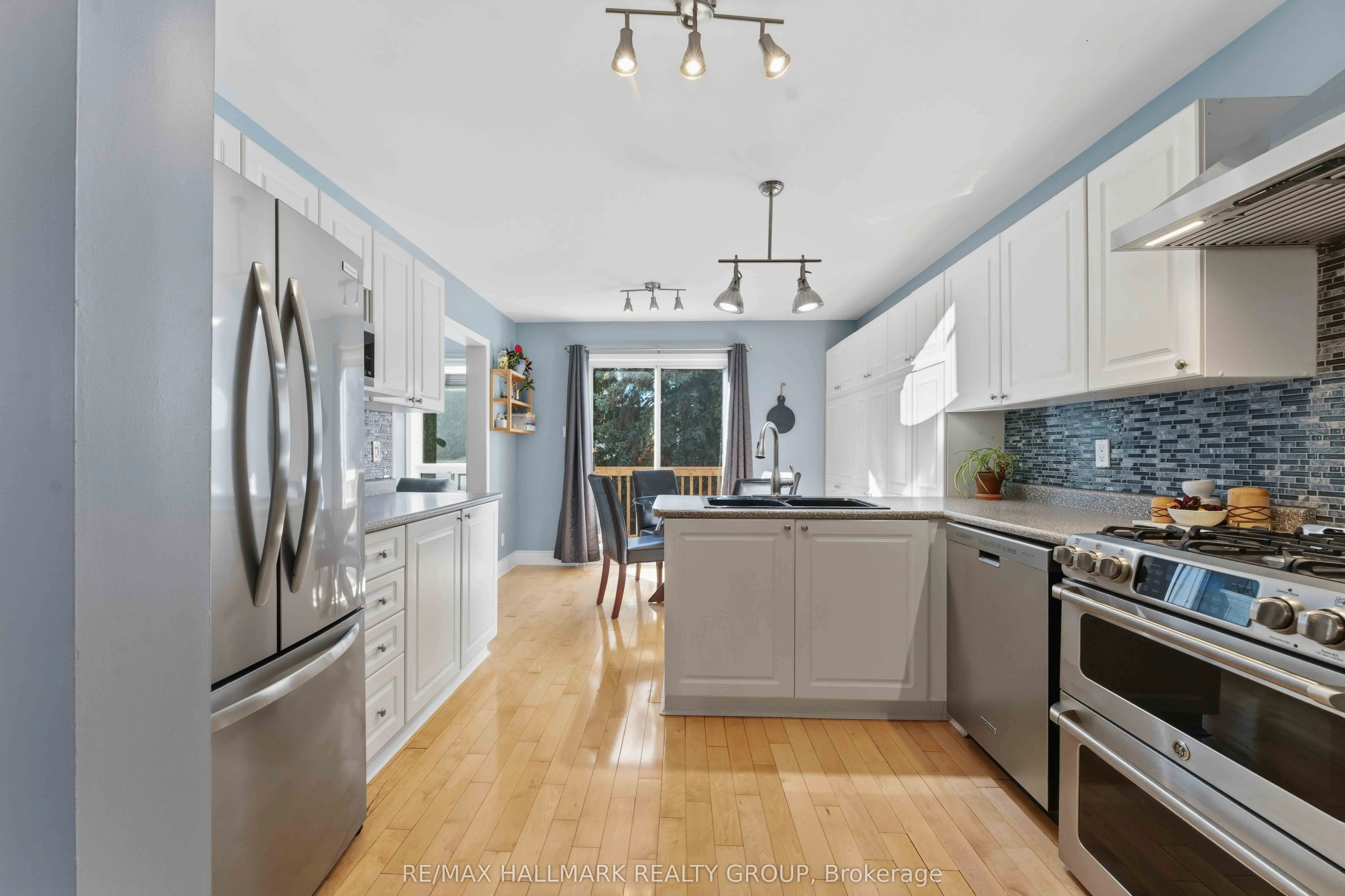 661 Arc en Ciel Street