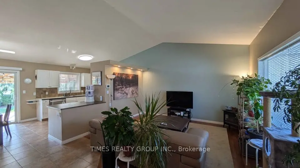 2311 Mt Baker Crescent