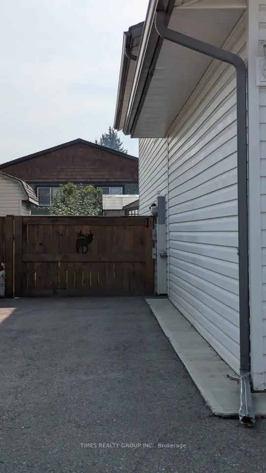 2311 Mt Baker Crescent