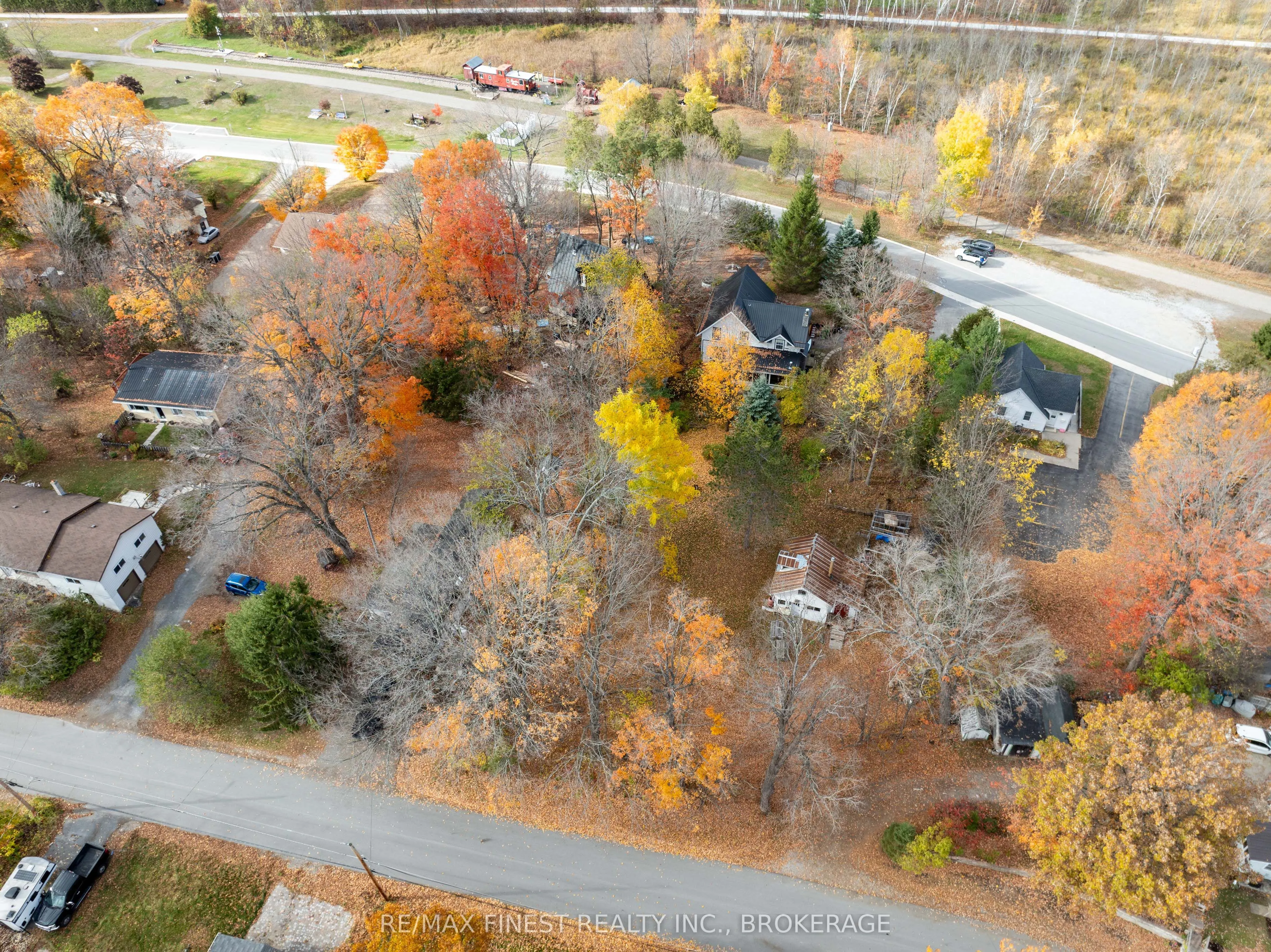 1128 Elizabeth Street