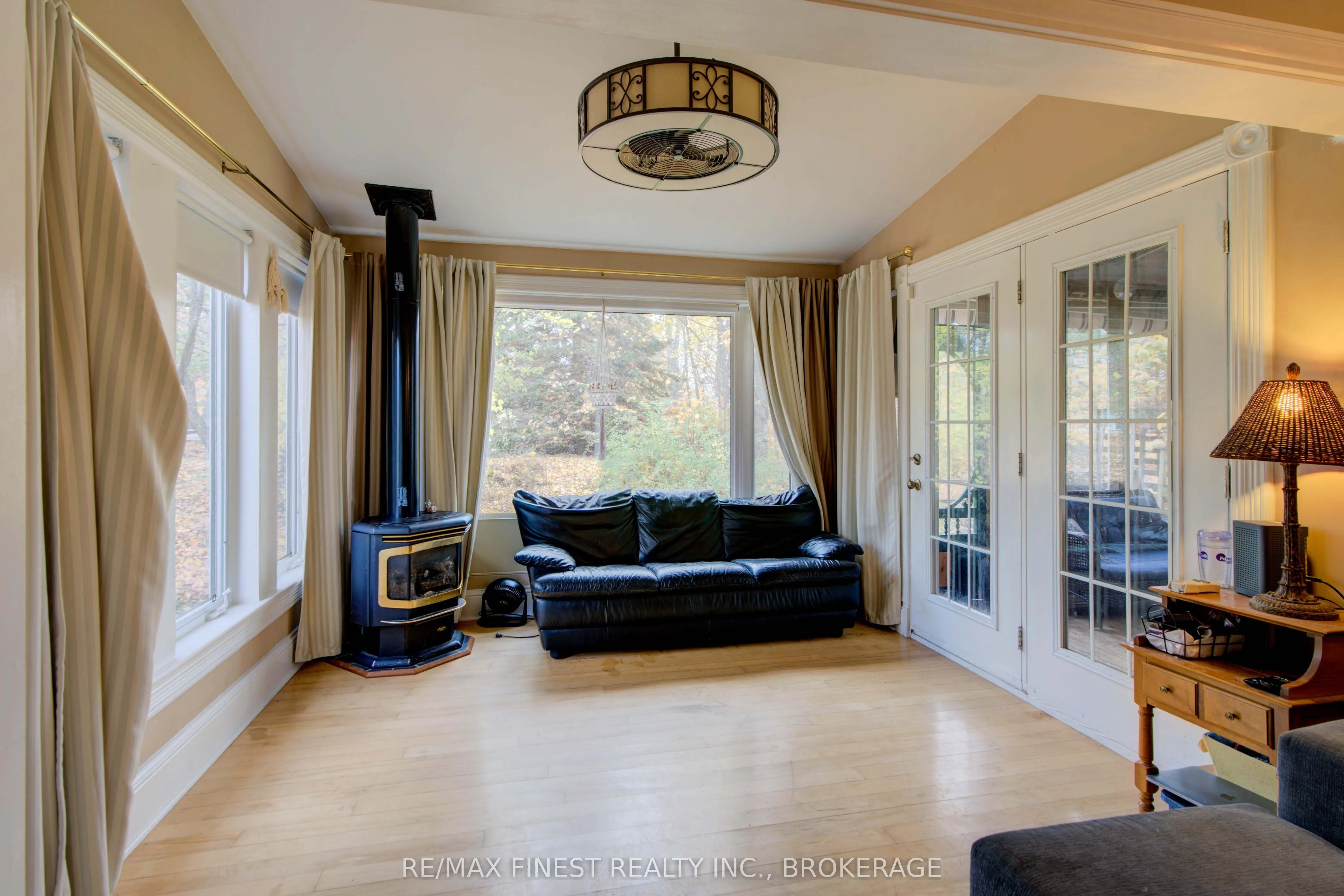 1128 Elizabeth Street