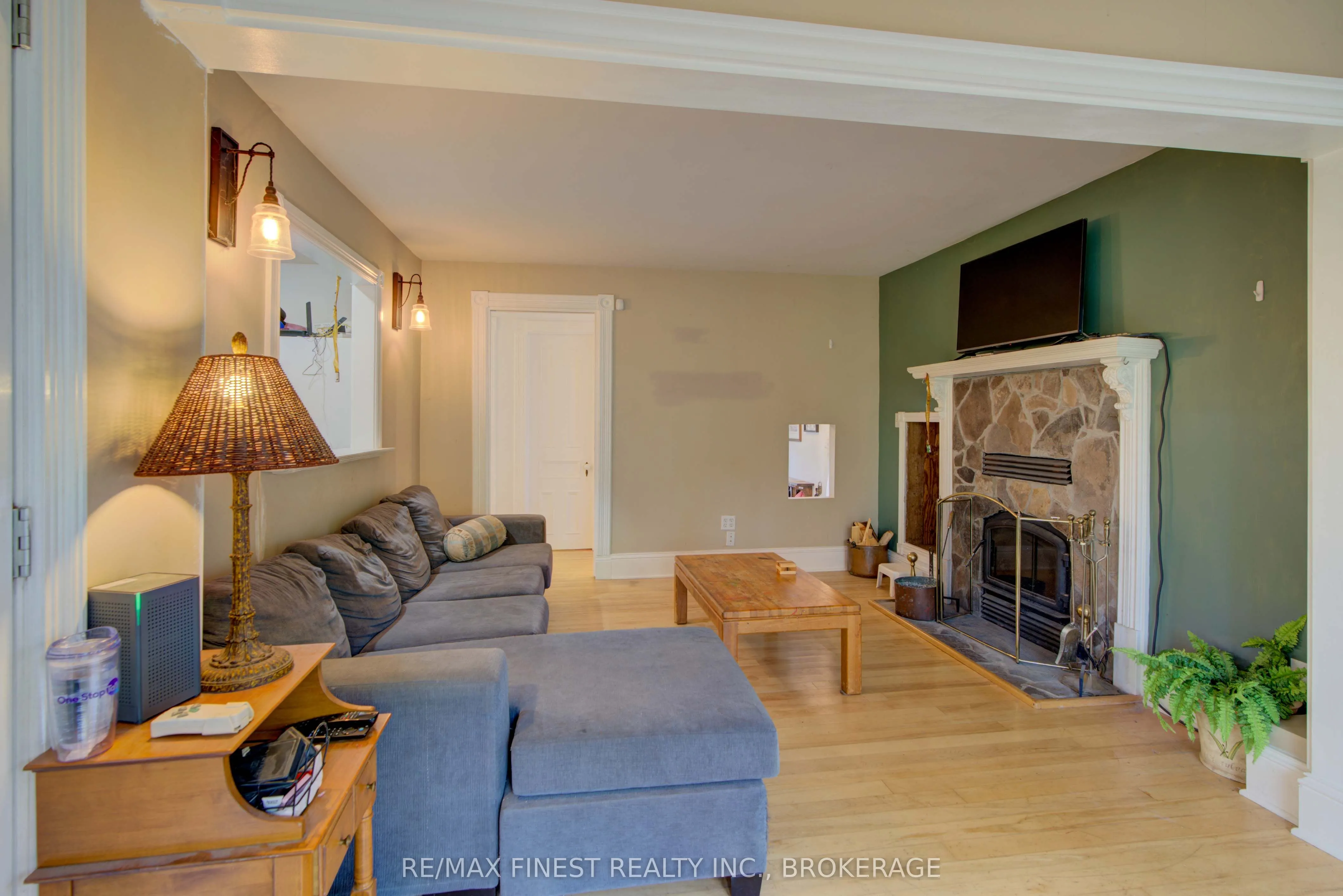 1128 Elizabeth Street