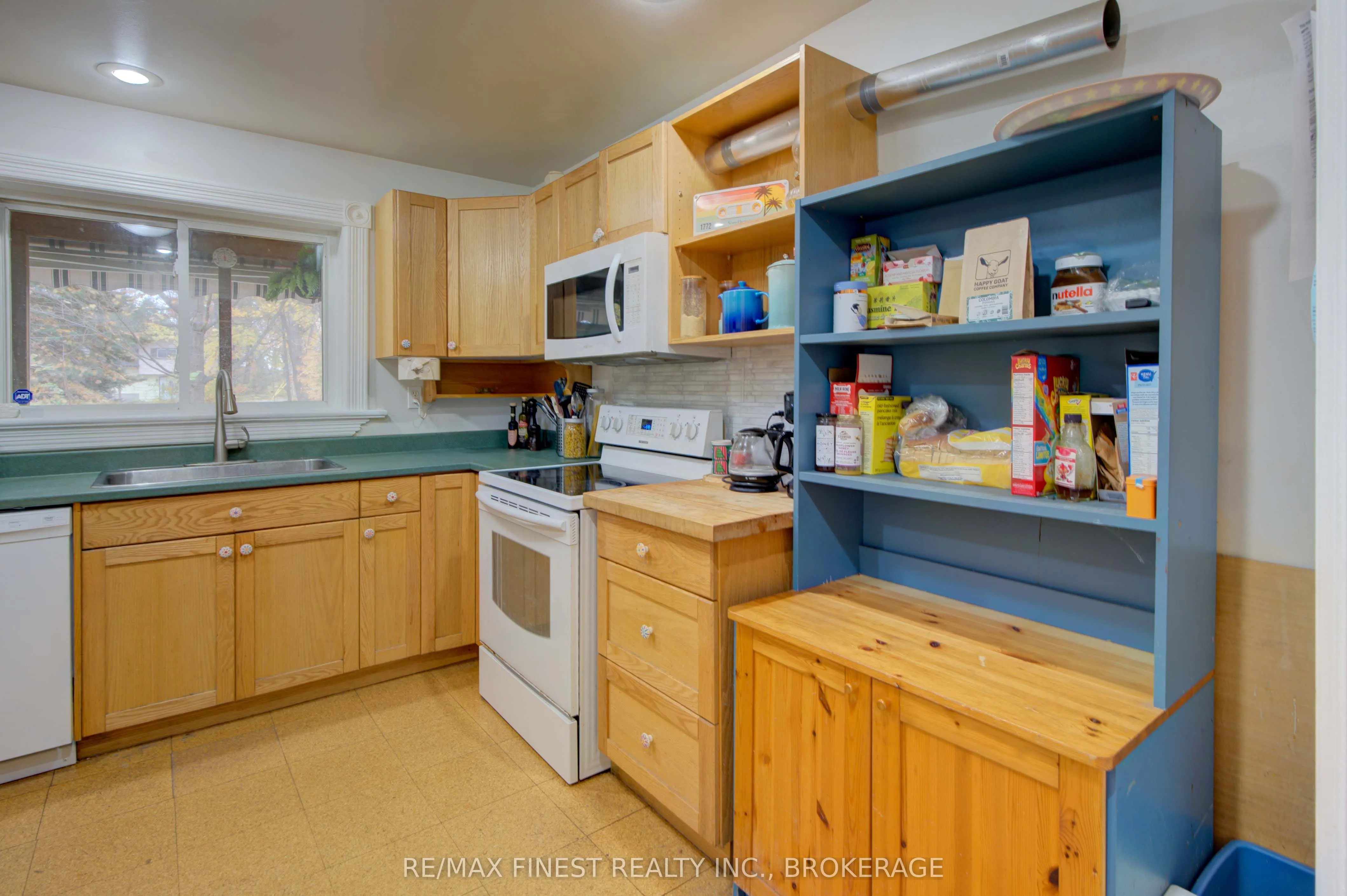 1128 Elizabeth Street