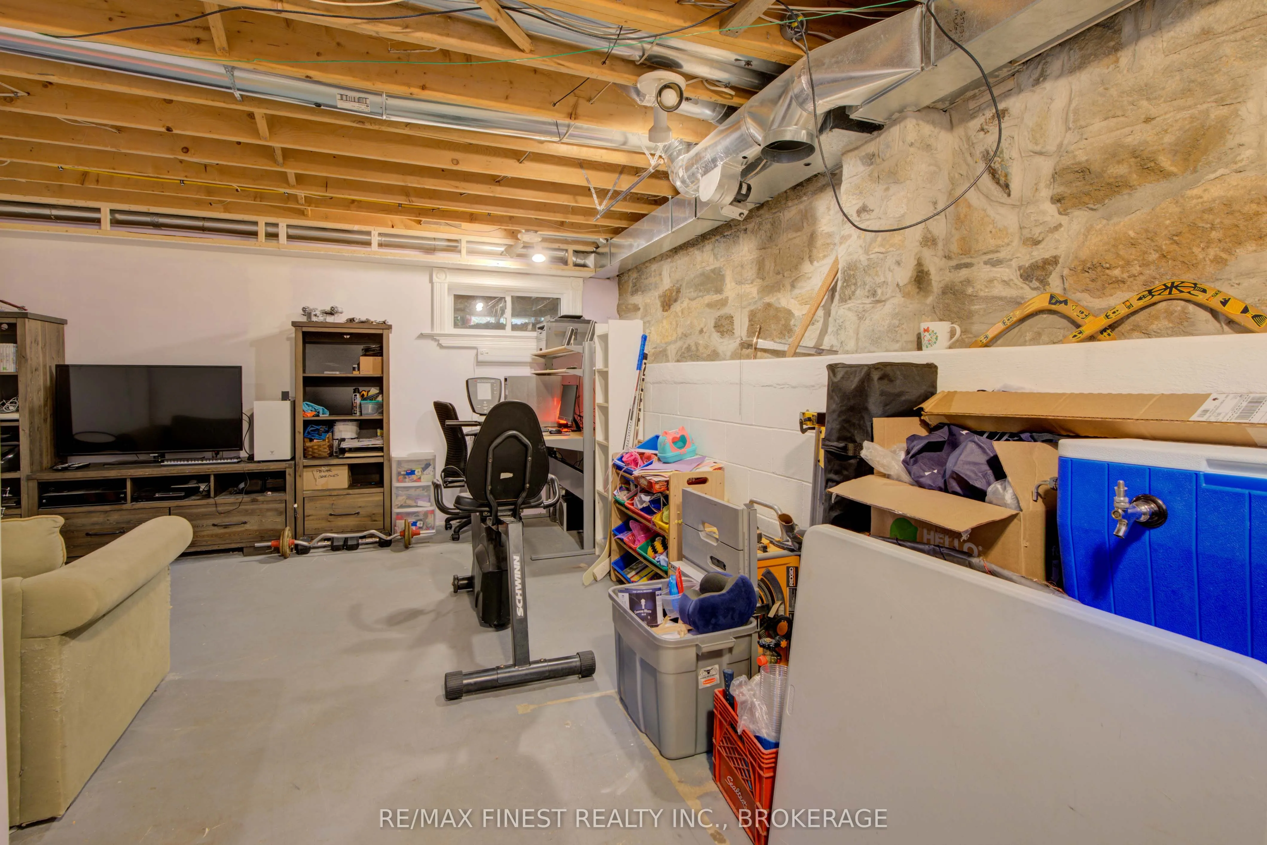 1128 Elizabeth Street