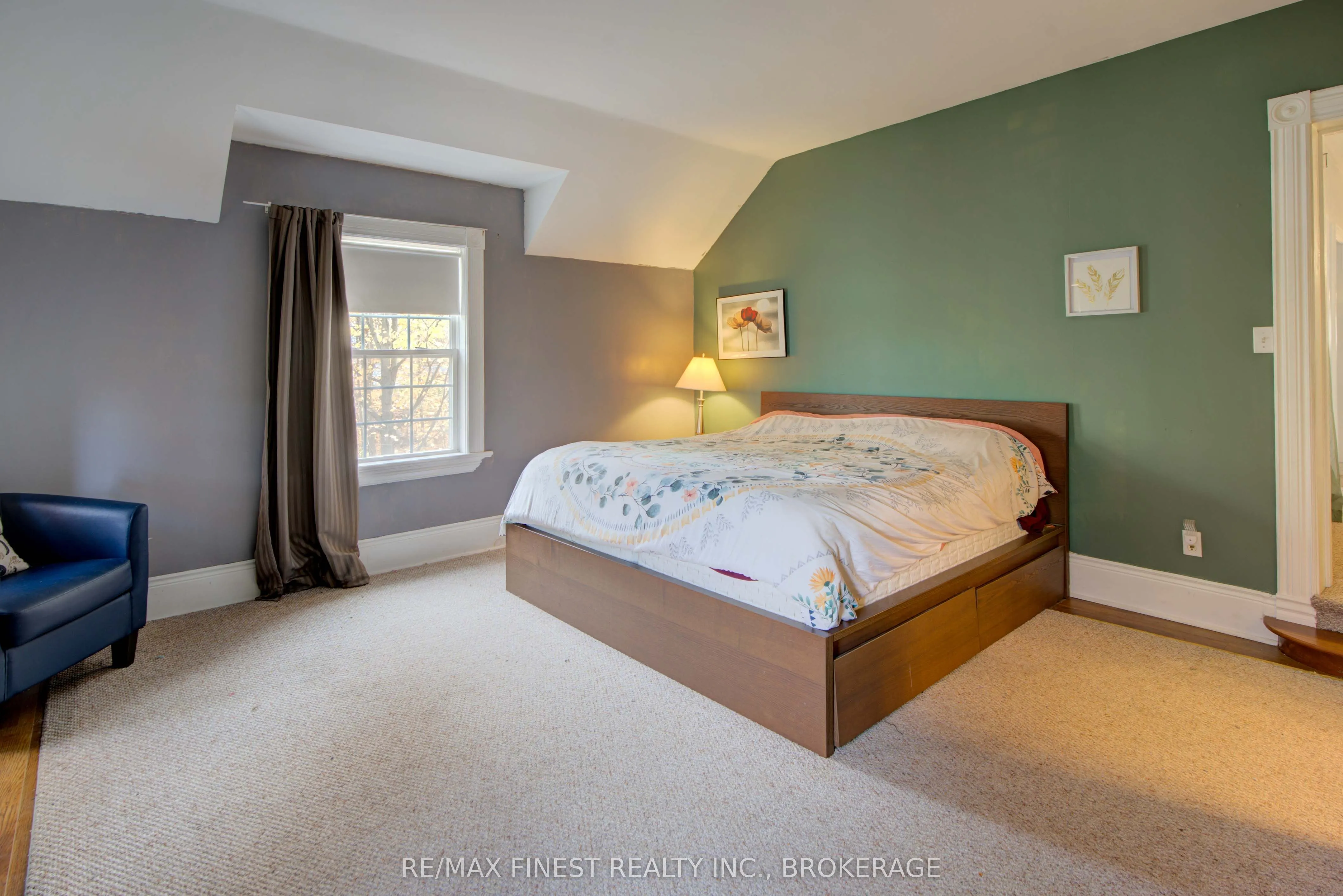 1128 Elizabeth Street