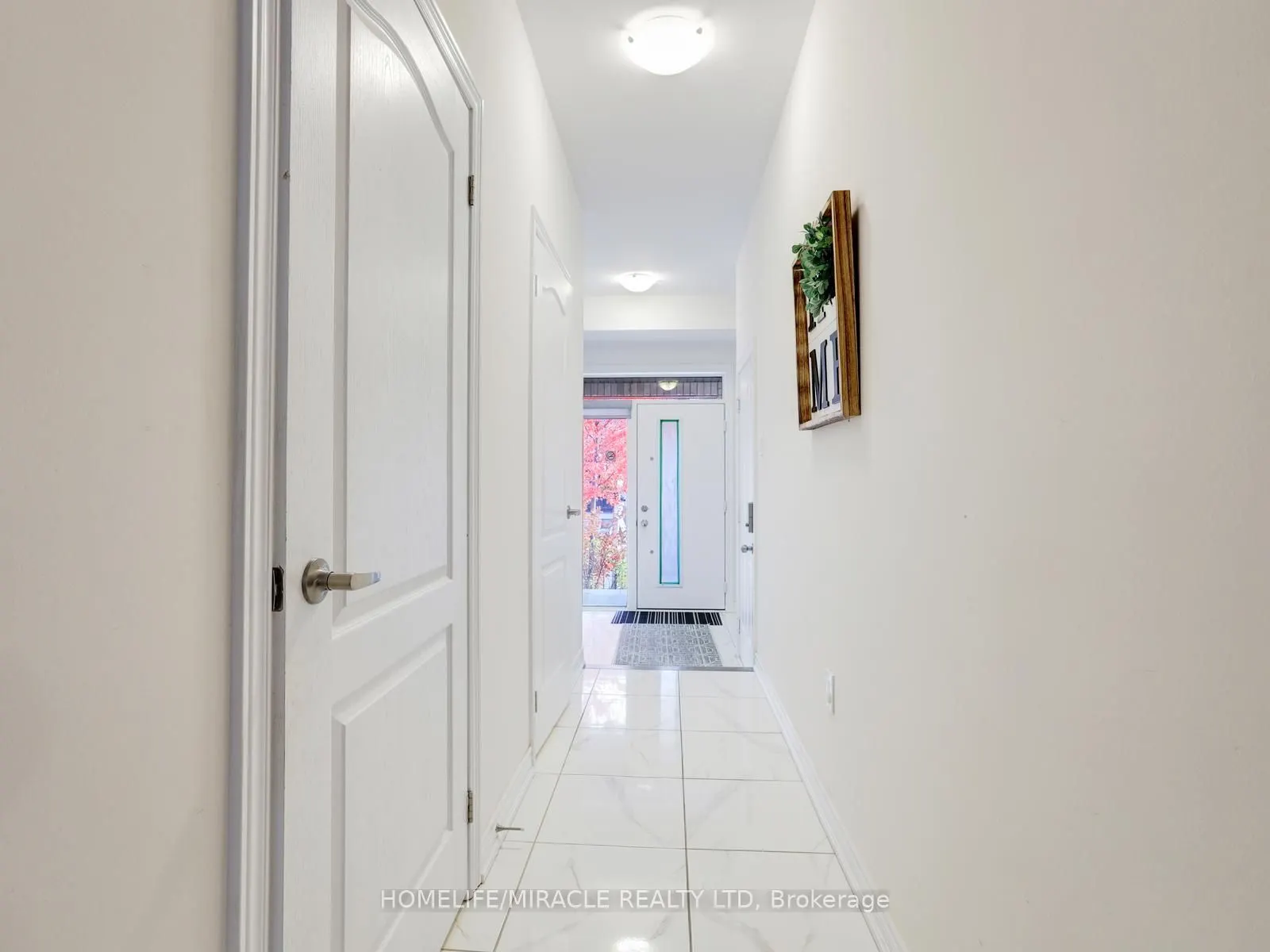 166 Deerpath Drive, #100