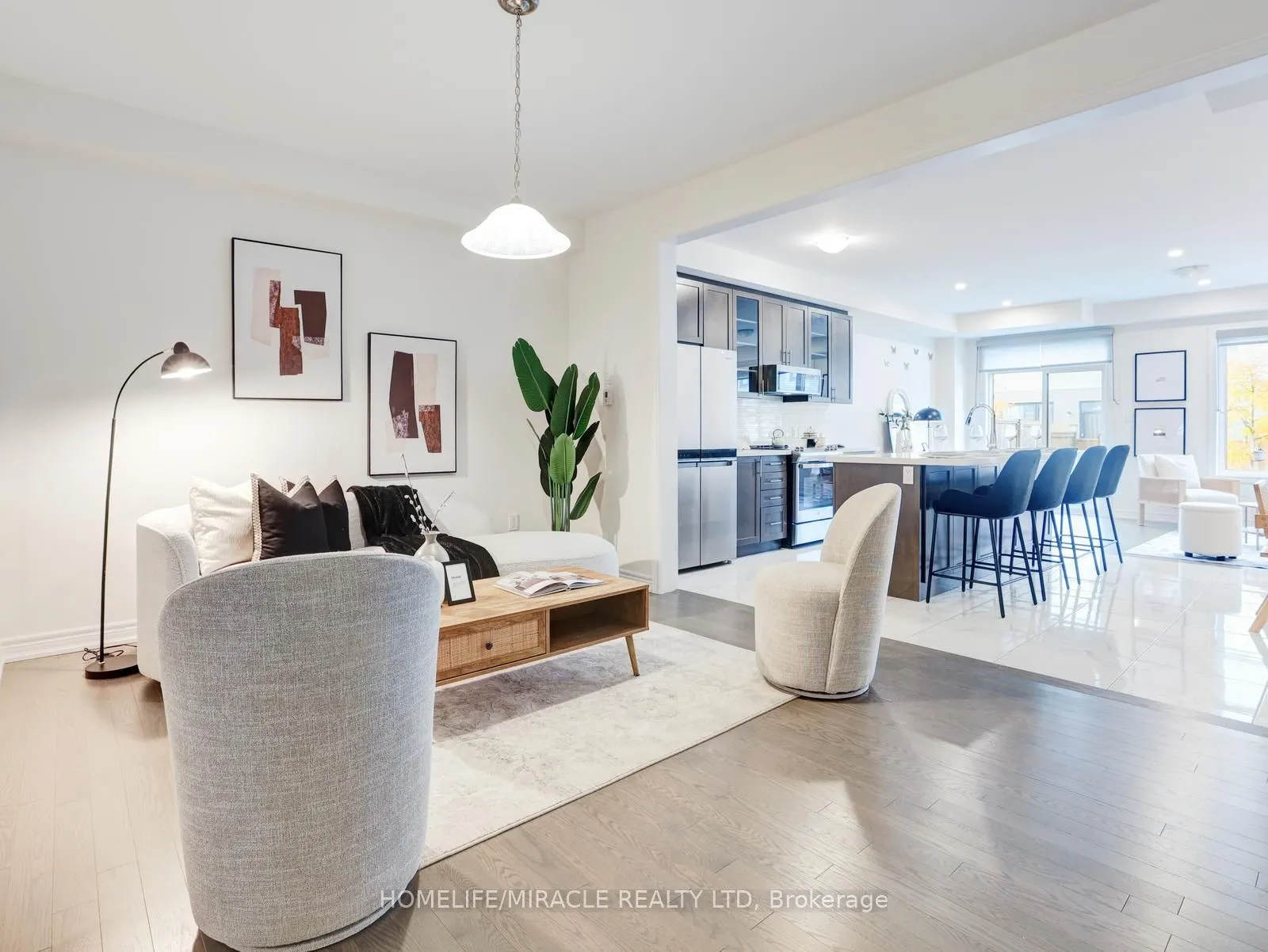 166 Deerpath Drive, #100