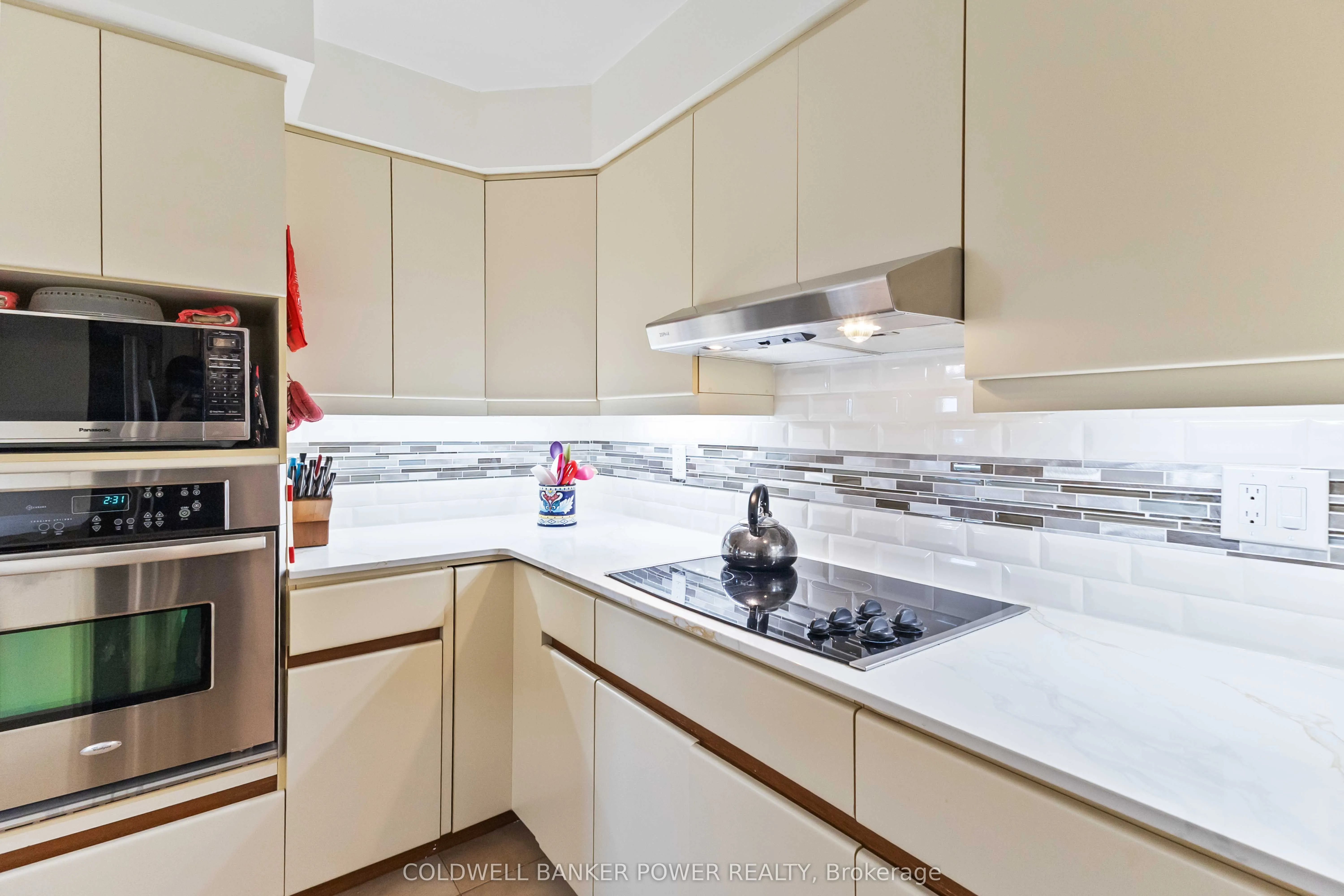 19 King Street, #602