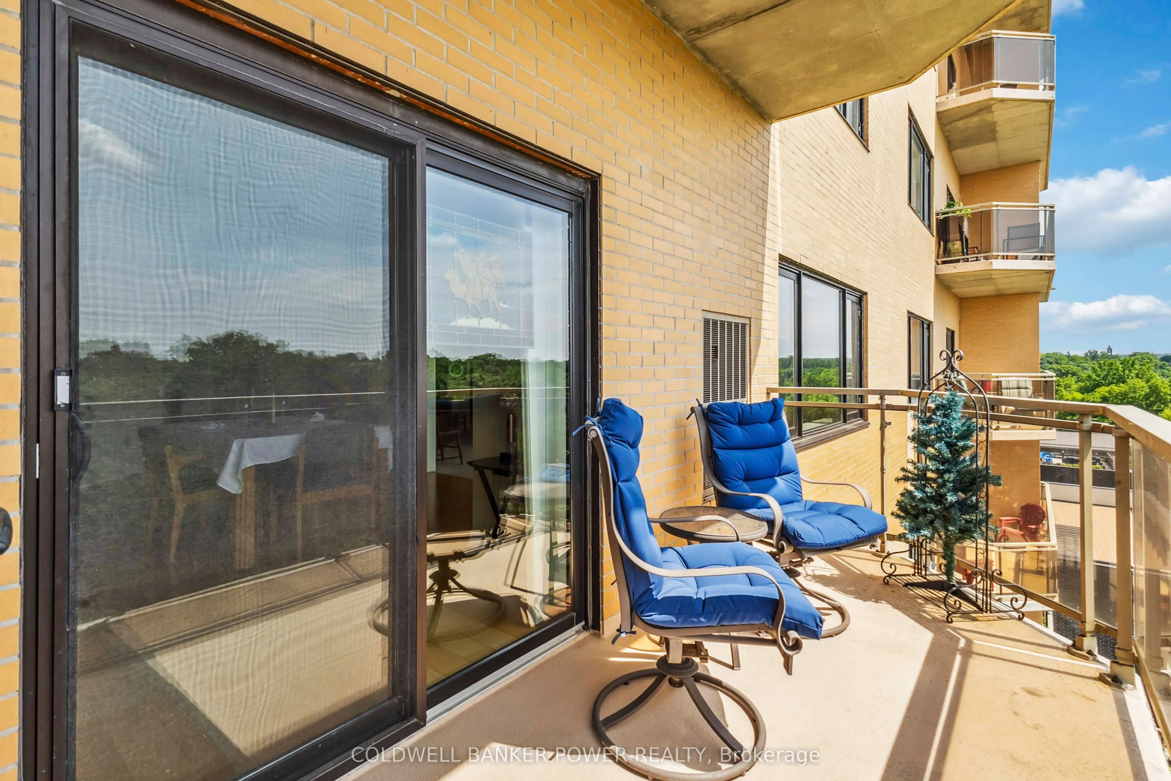 19 King Street, #602