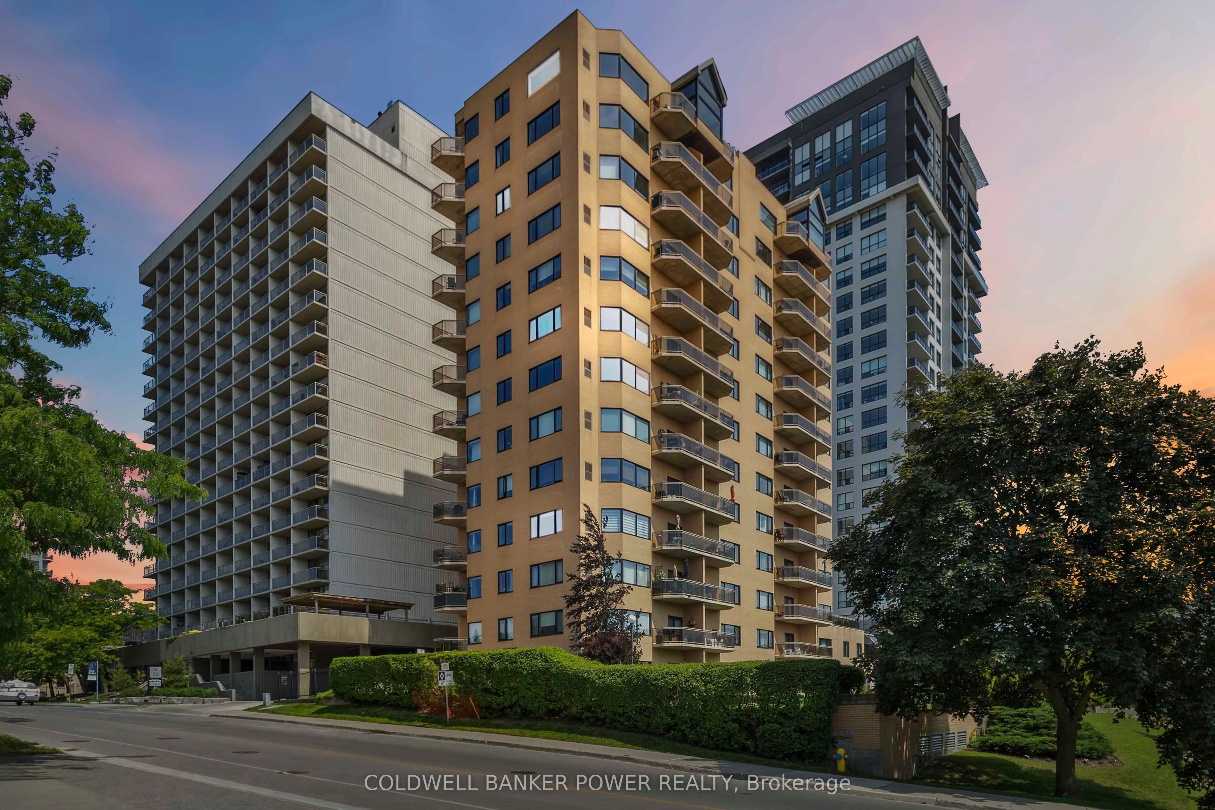 19 King Street, #602