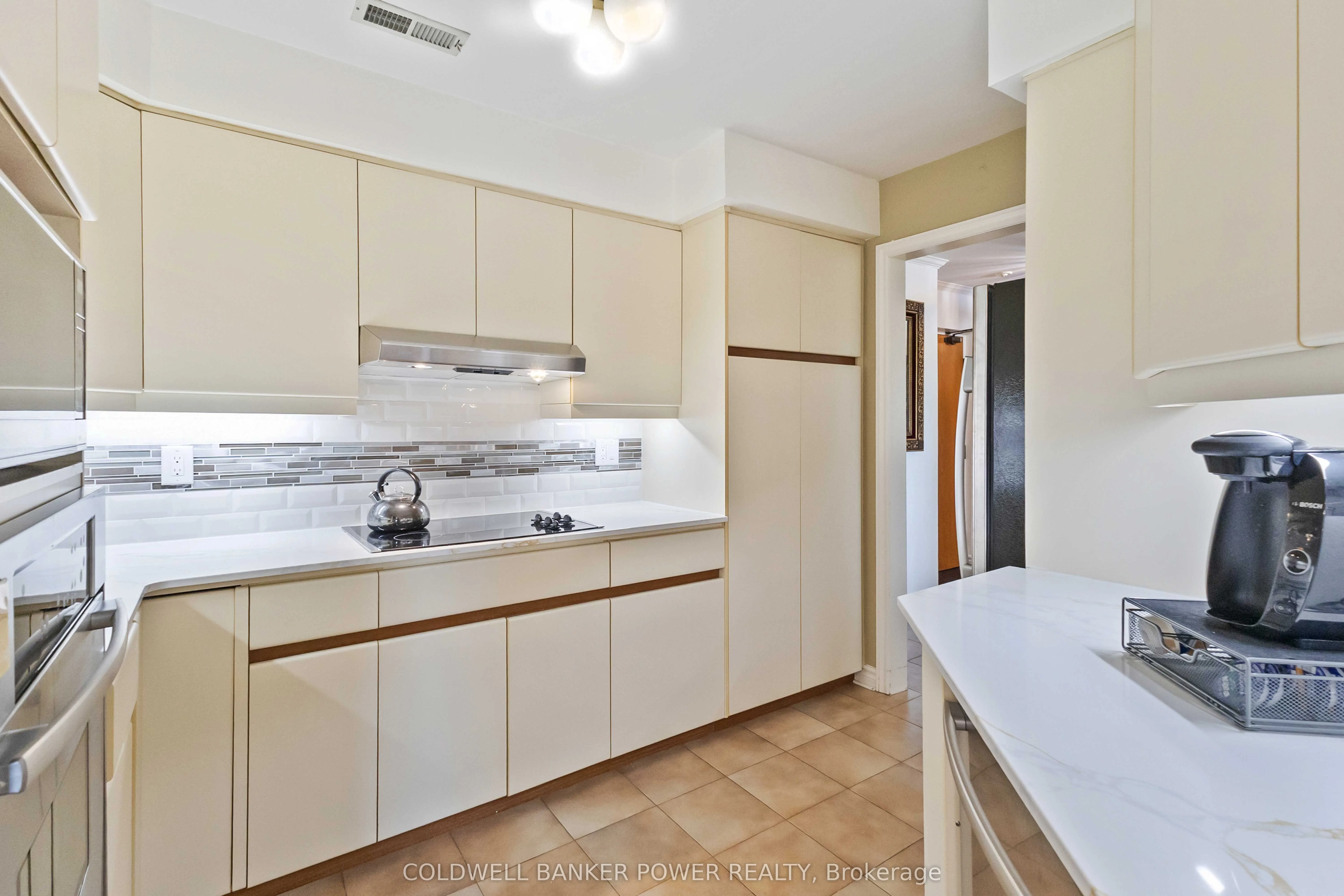 19 King Street, #602