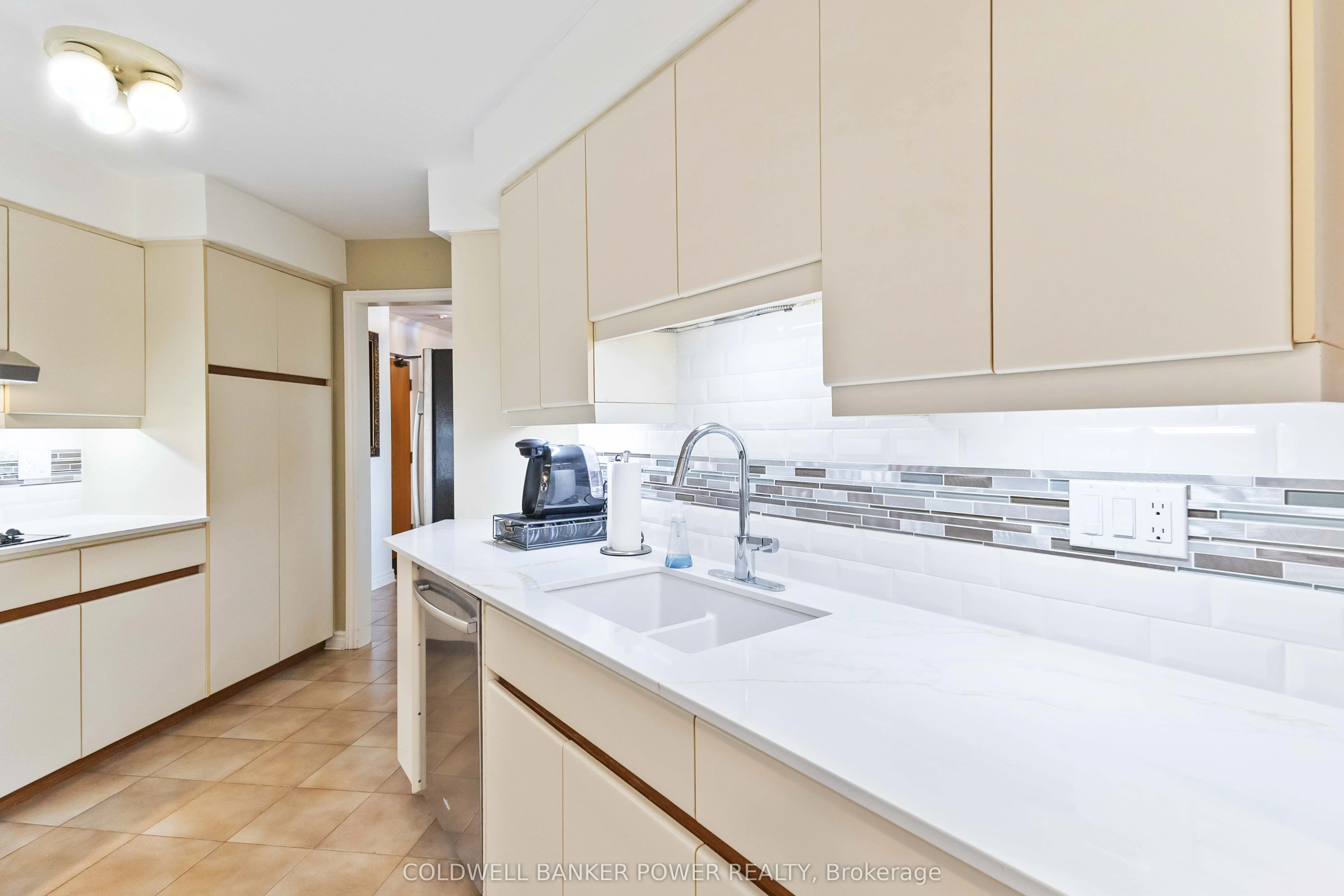 19 King Street, #602