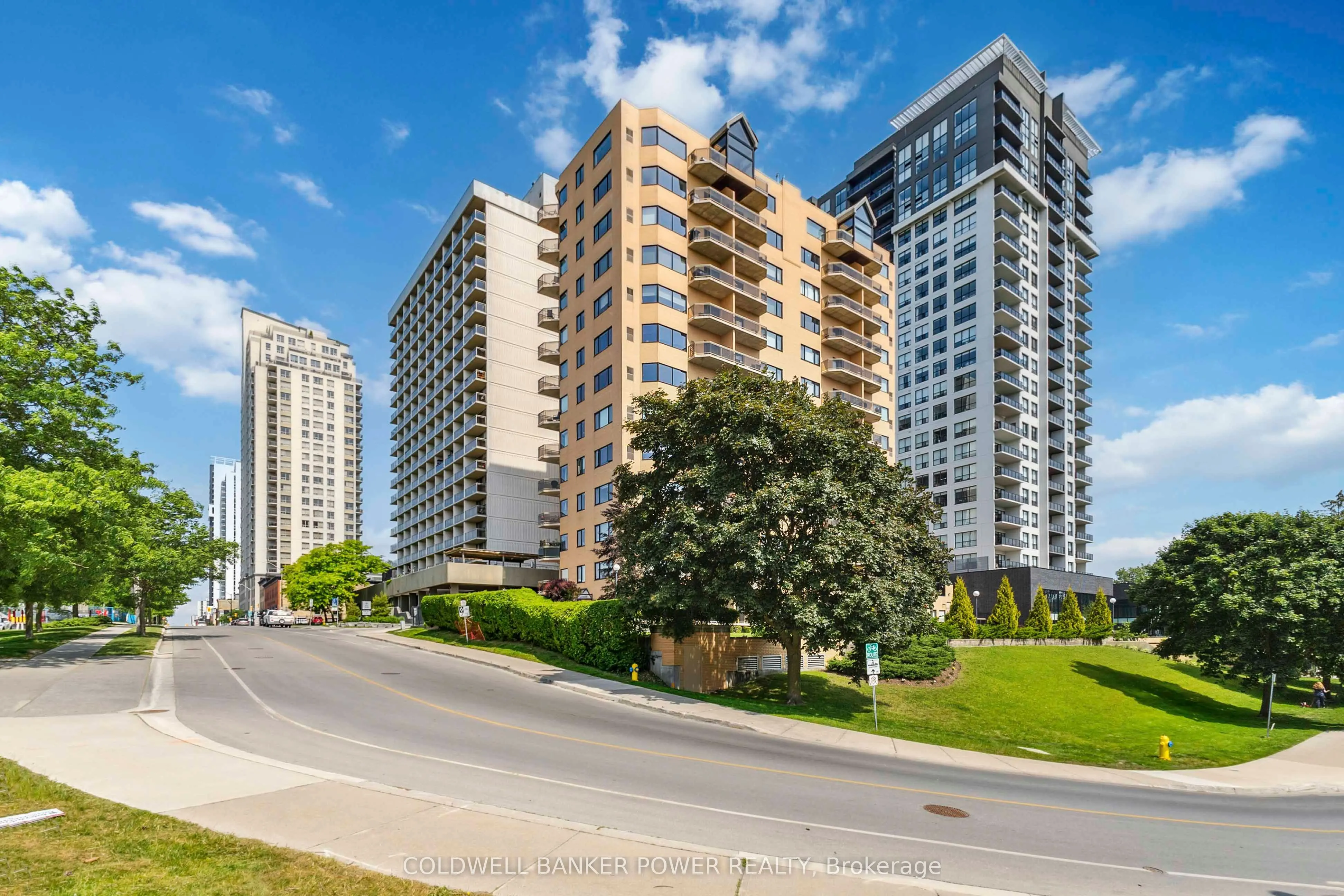 19 King Street, #602