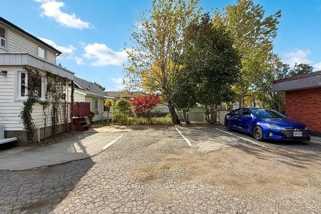 872 Upper Sherman Avenue