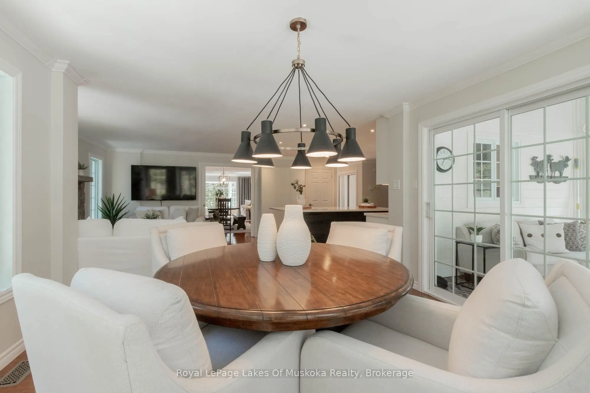 24 BIRCHWOOD Crescent