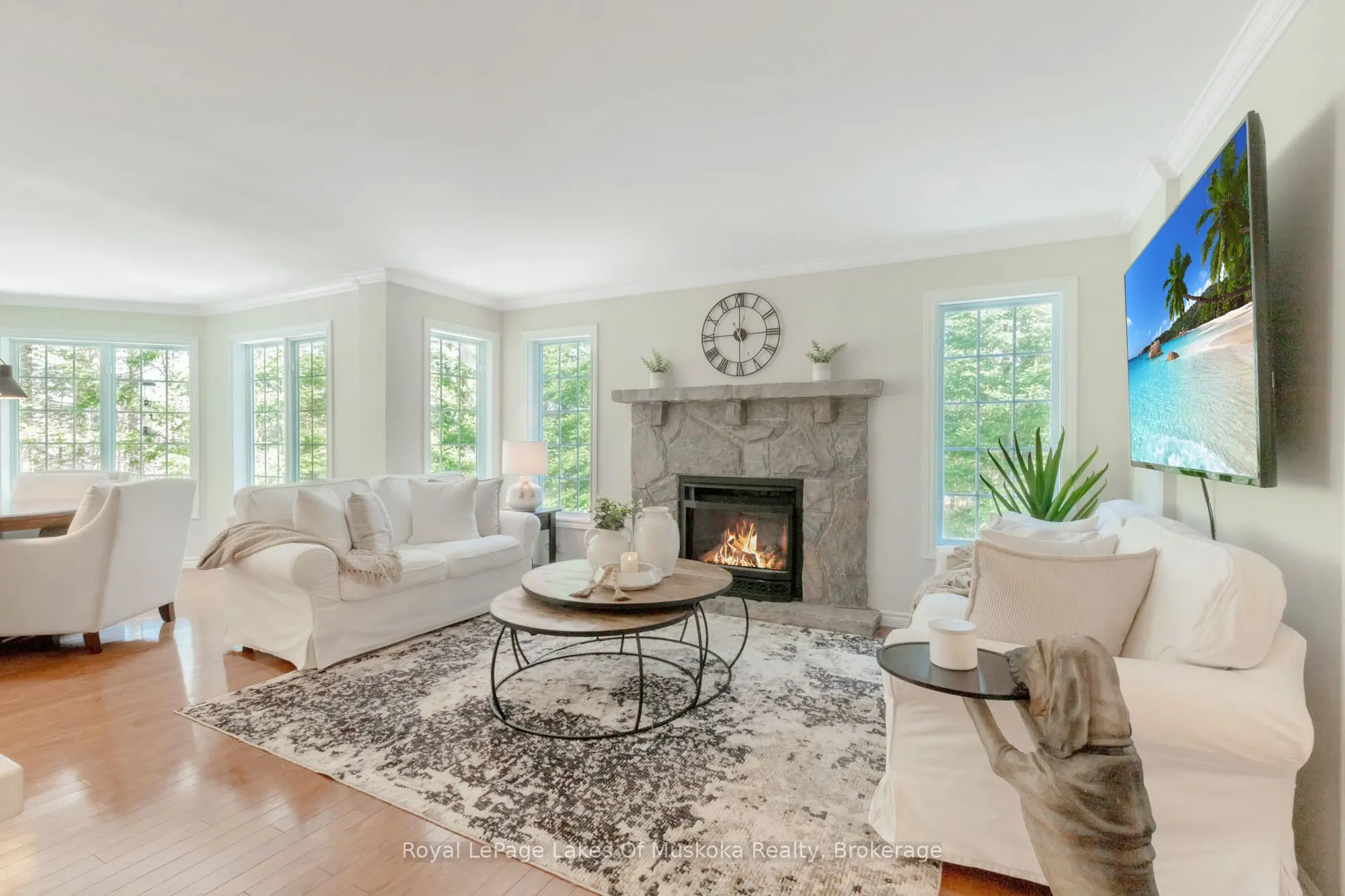 24 BIRCHWOOD Crescent