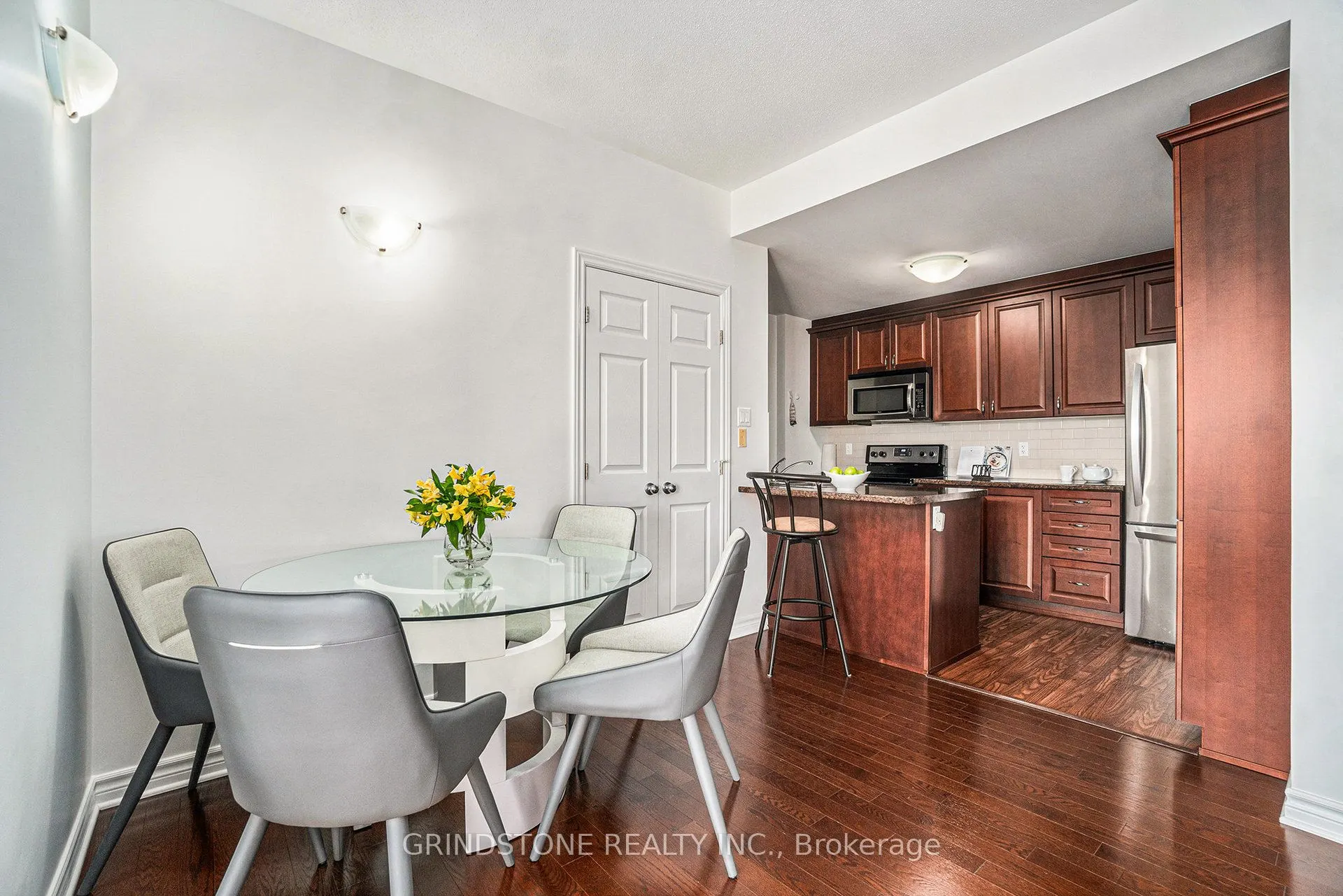 137 Harthill Way, #L