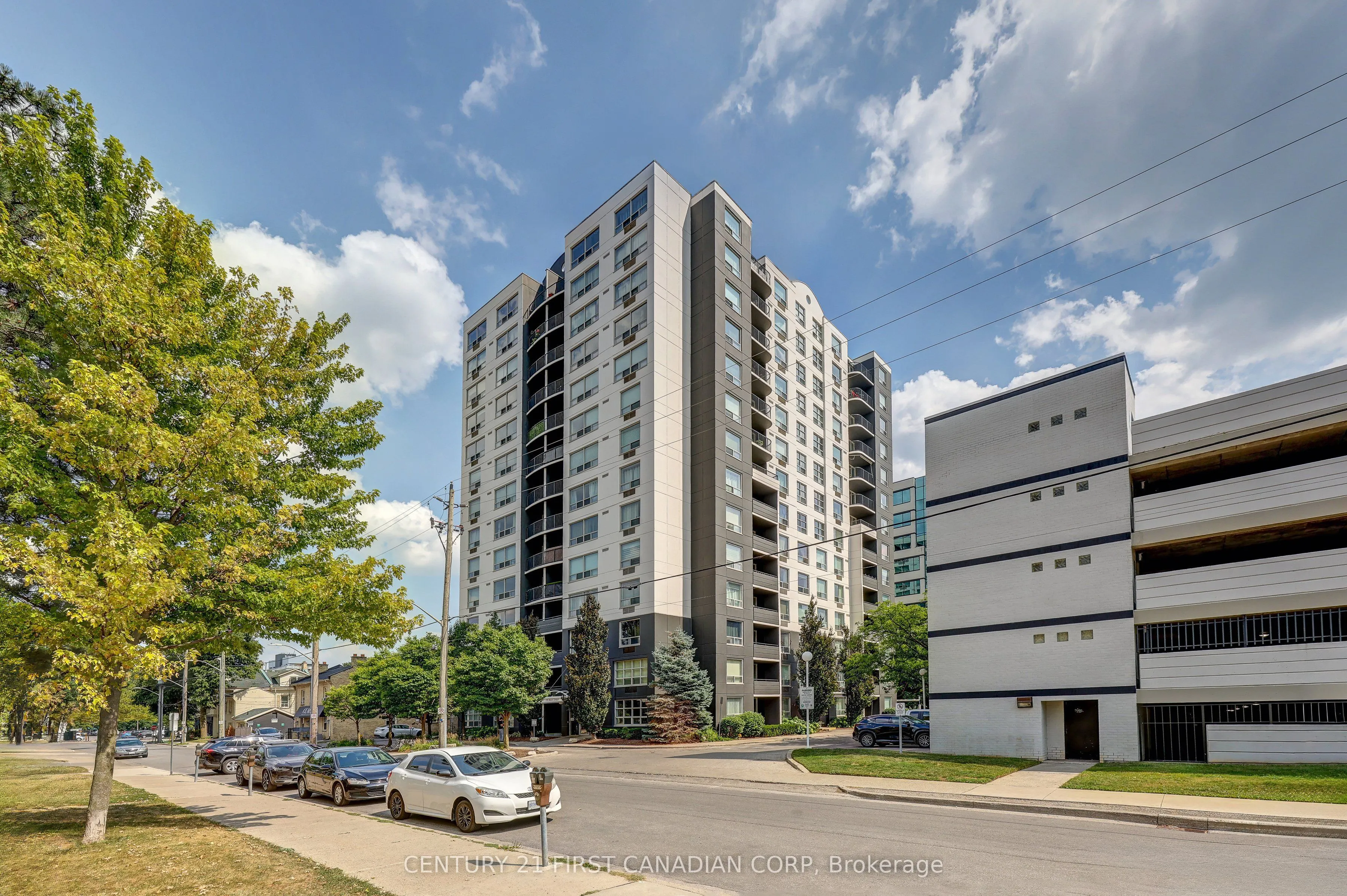 155 Kent Street, #506