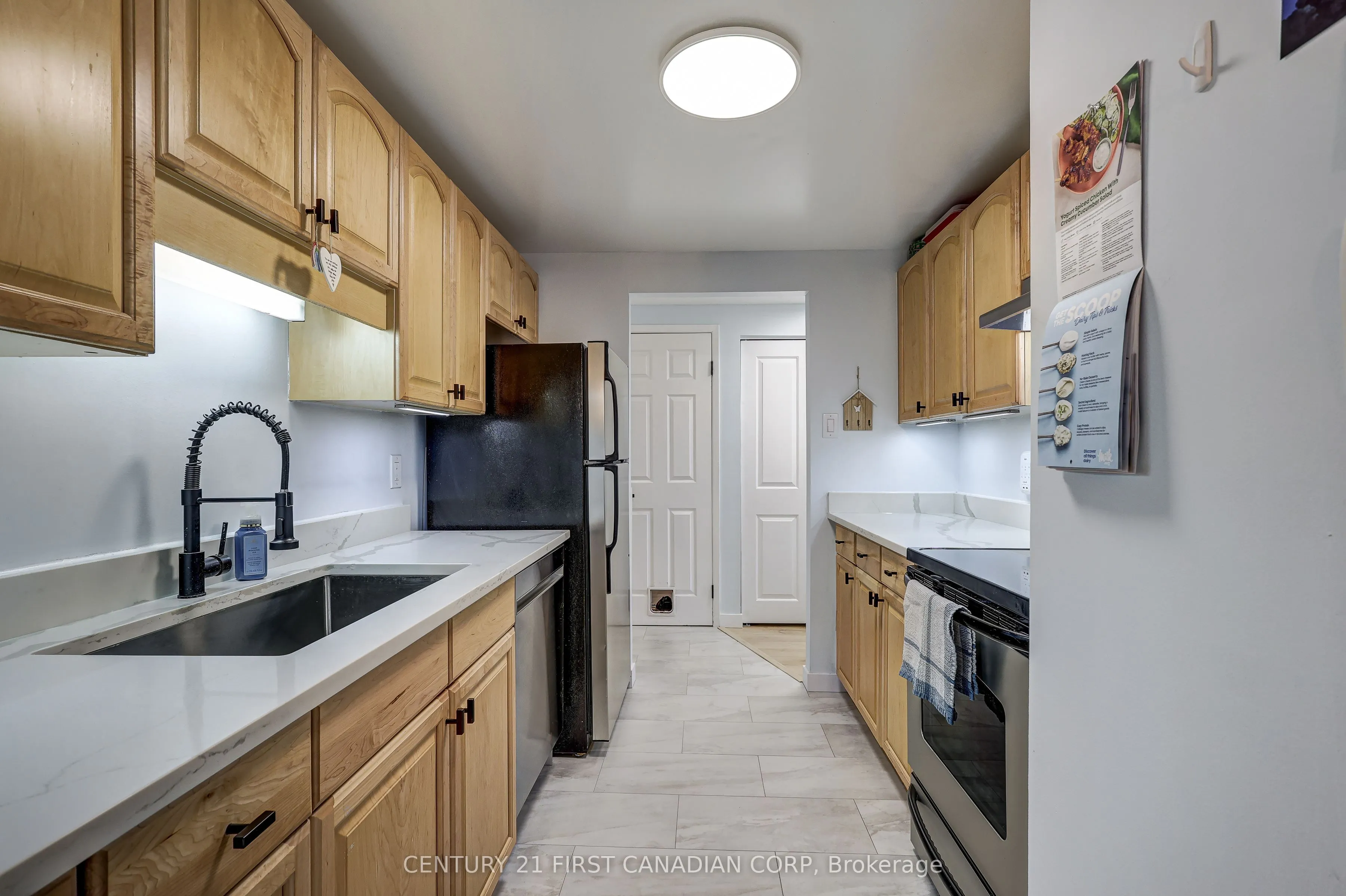 155 Kent Street, #506