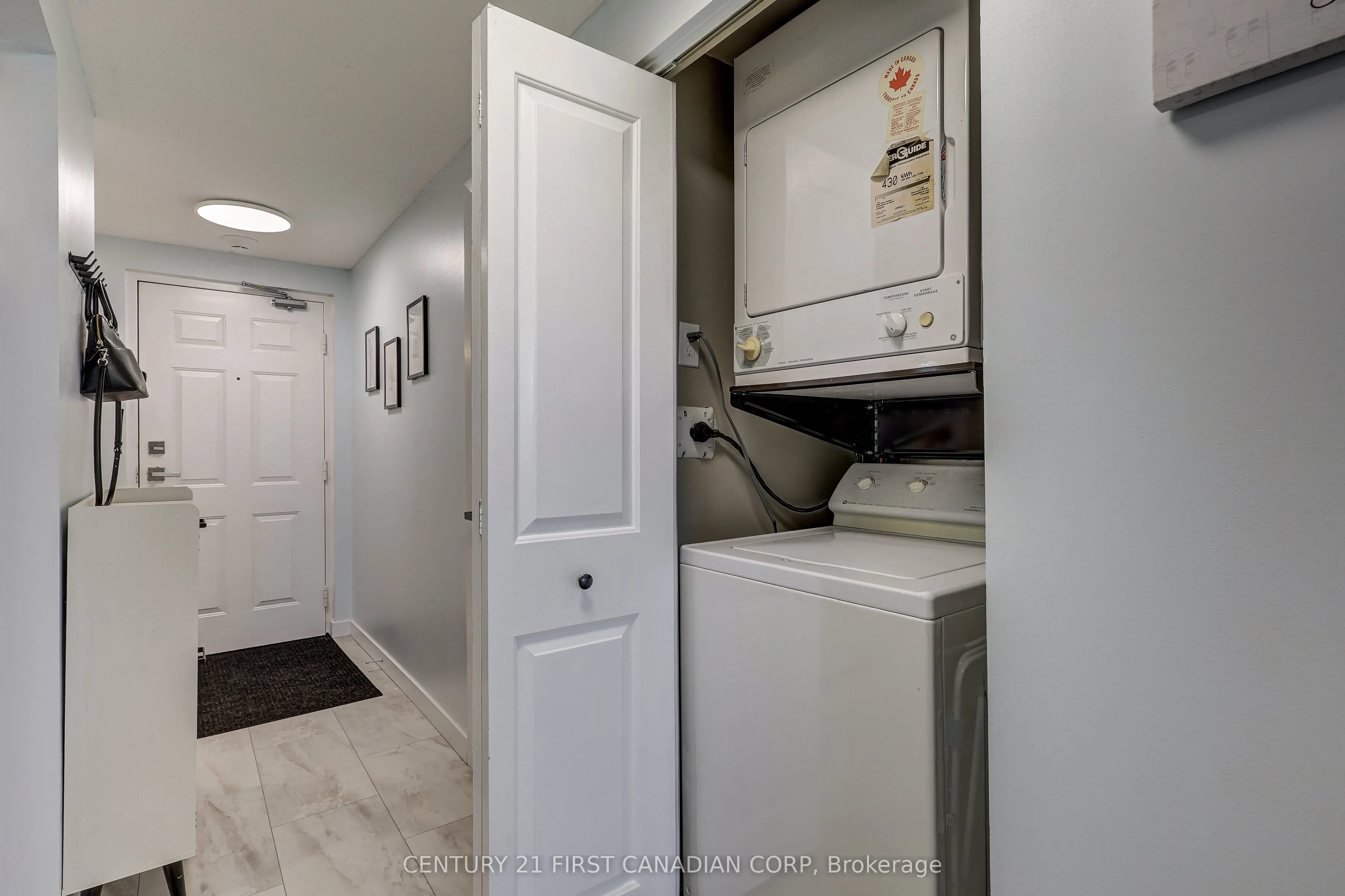 155 Kent Street, #506