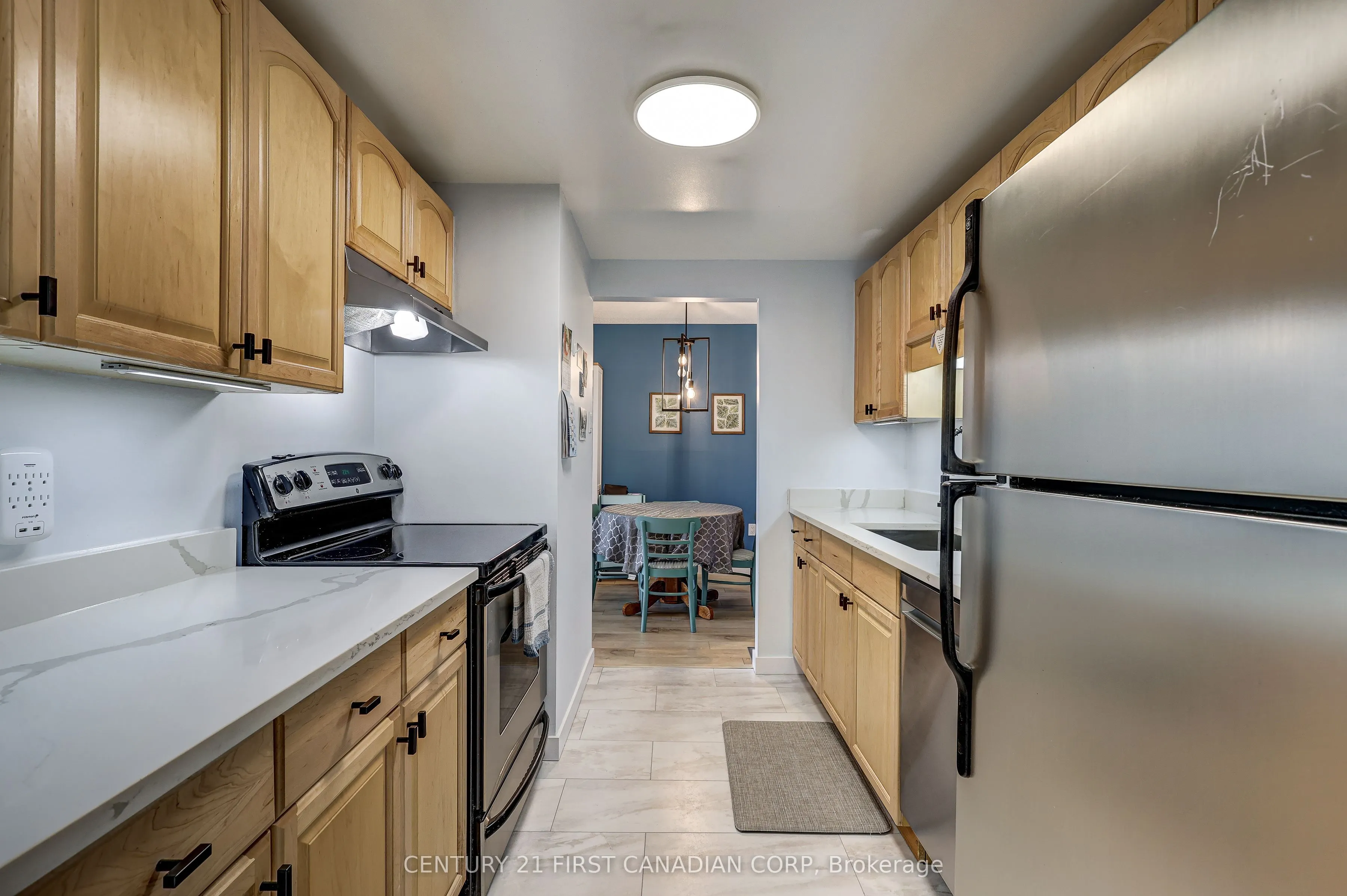 155 Kent Street, #506