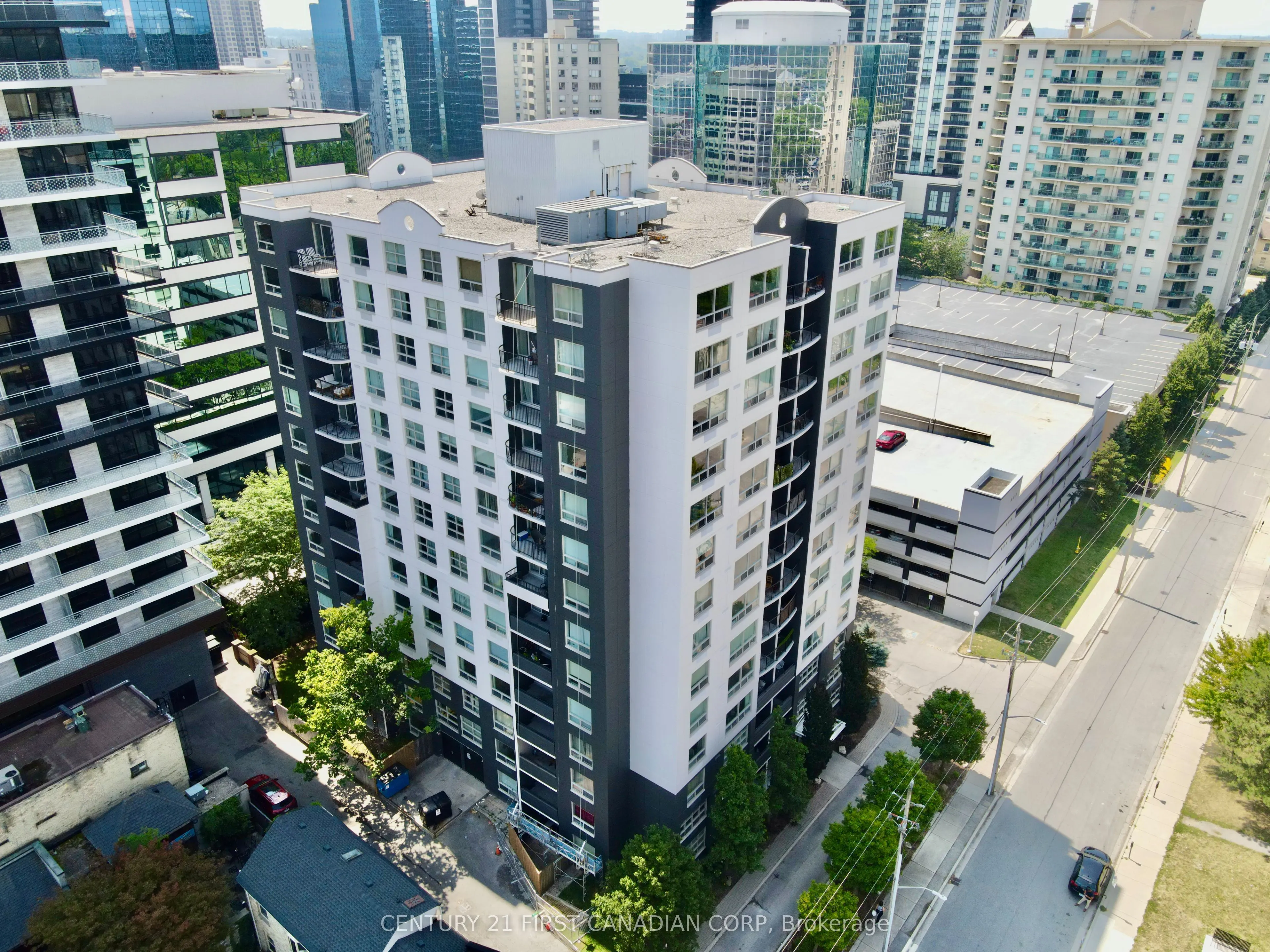 155 Kent Street, #506