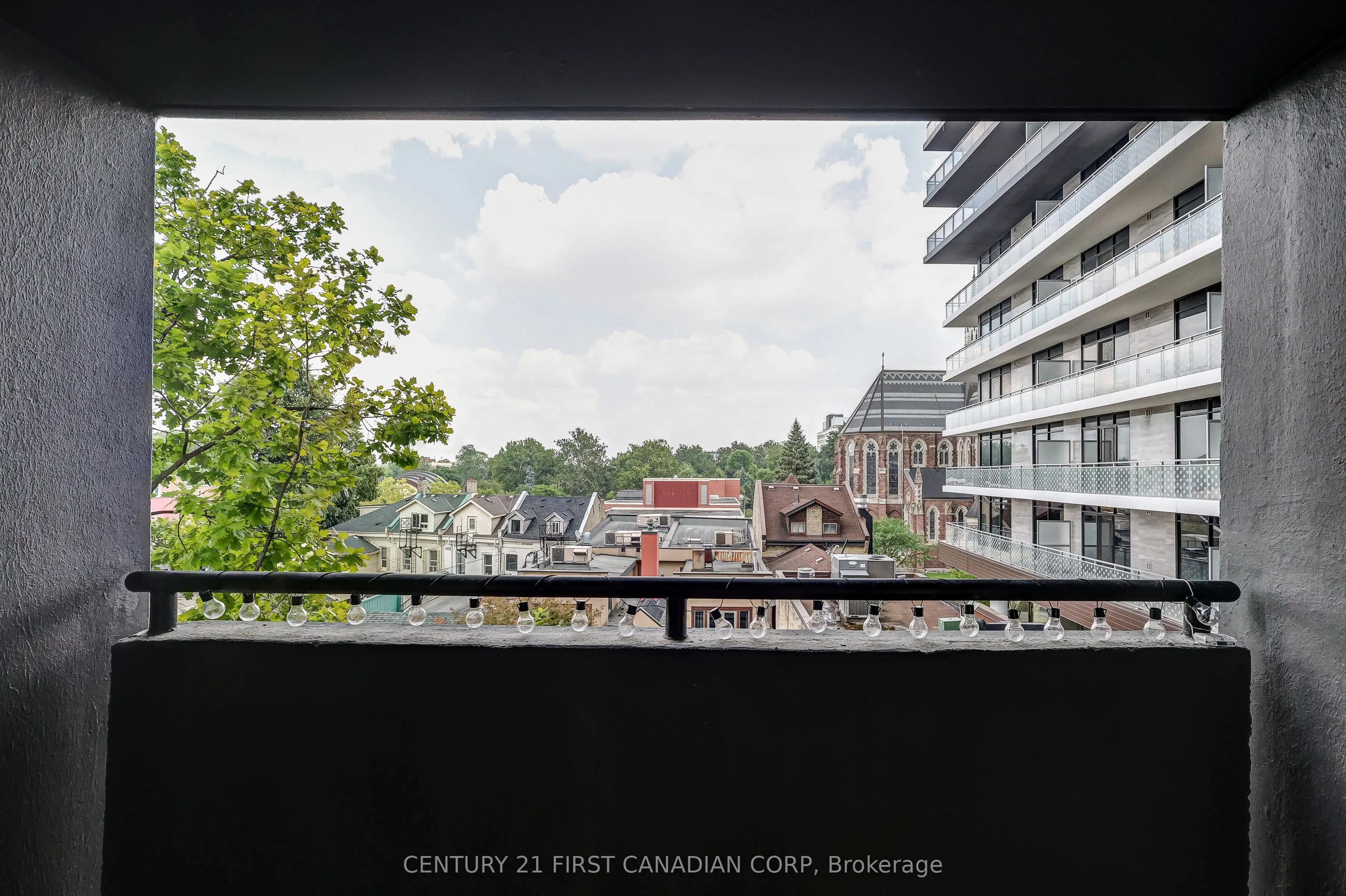 155 Kent Street, #506