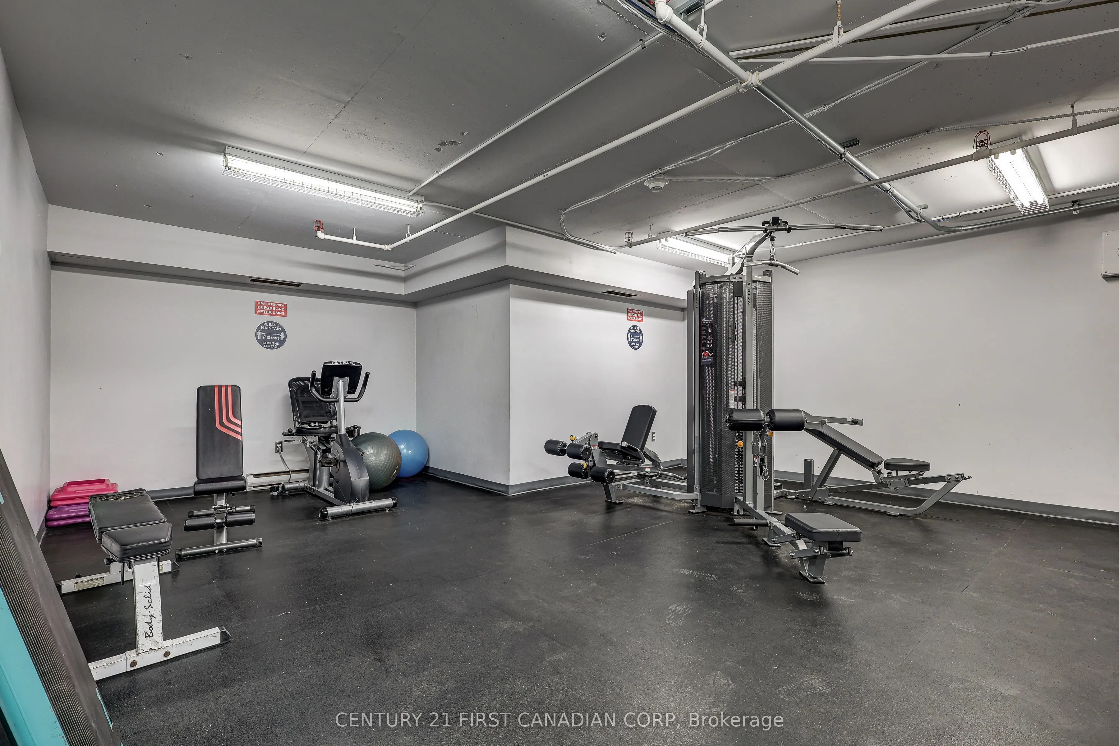 155 Kent Street, #506