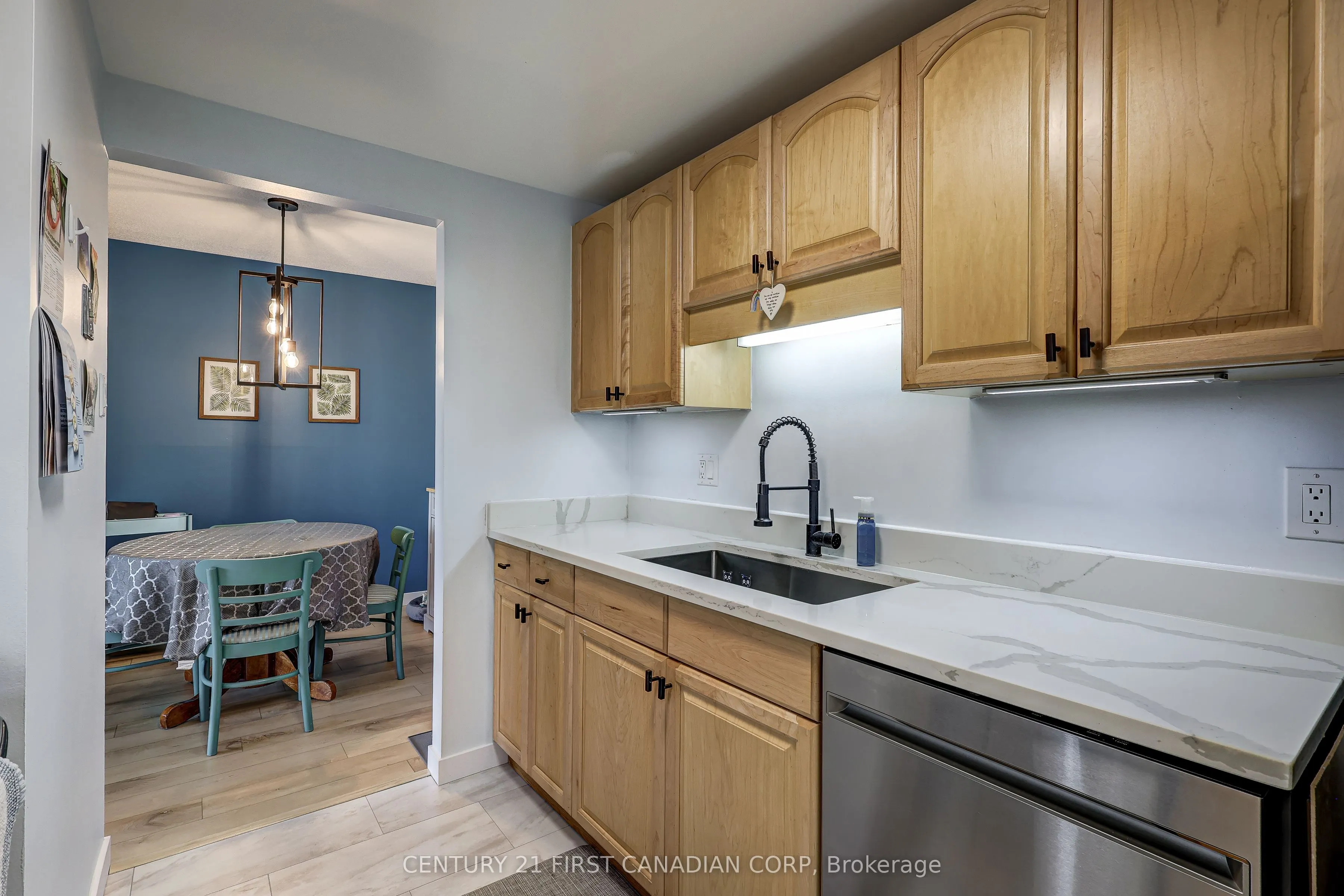 155 Kent Street, #506