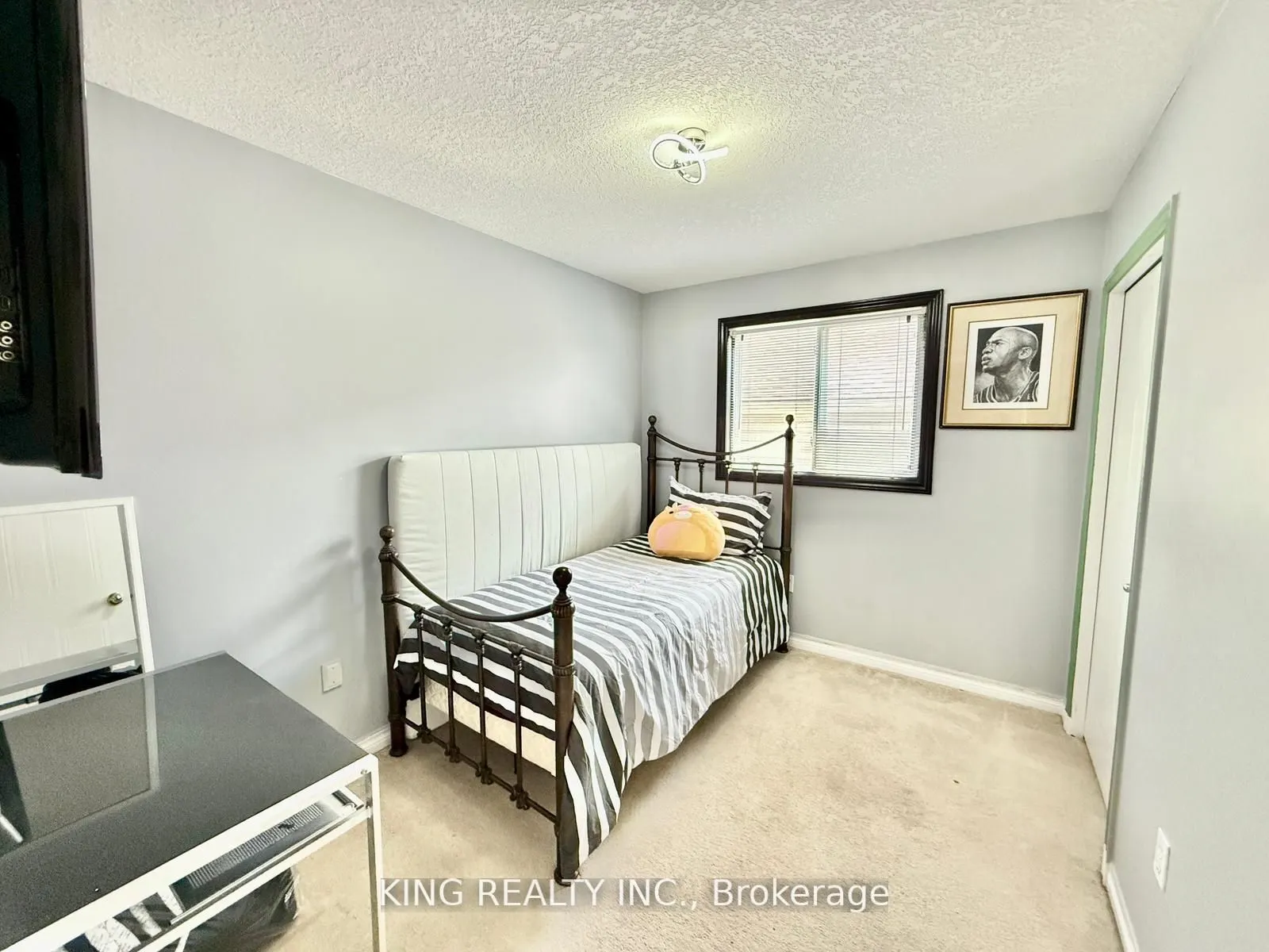 196 CRIMSON Crescent