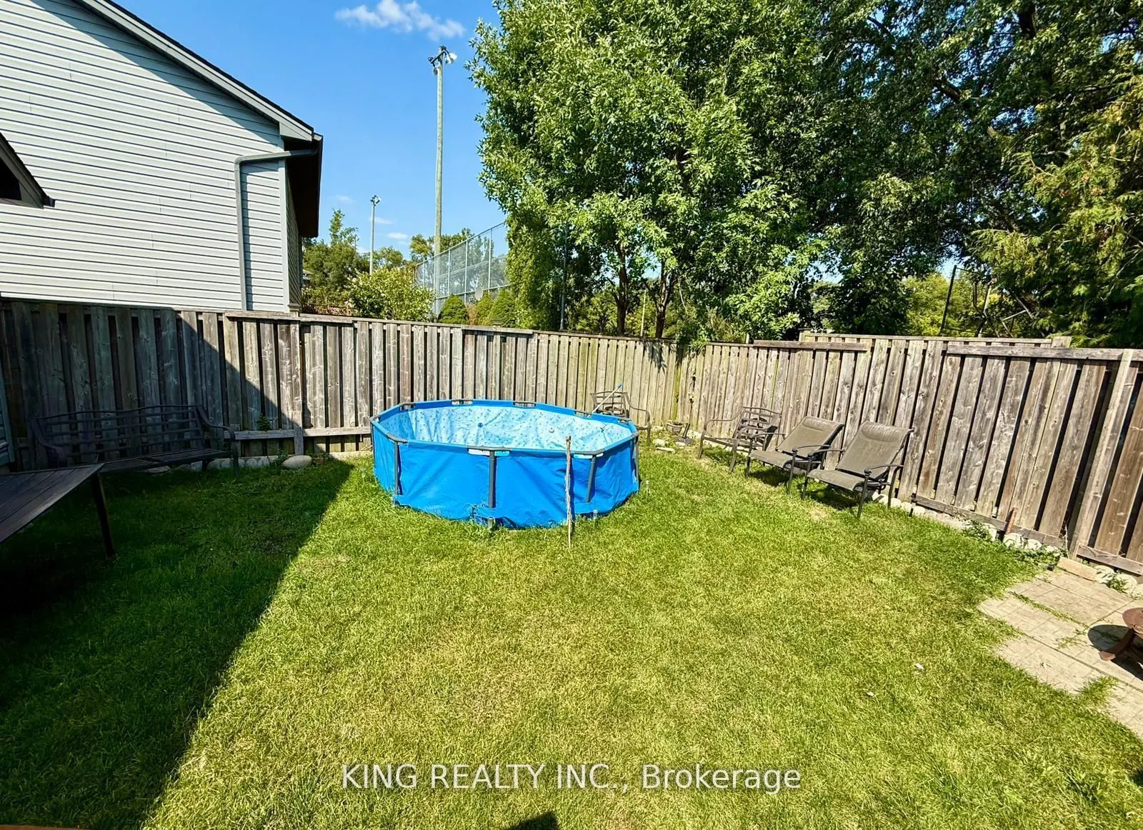 196 CRIMSON Crescent