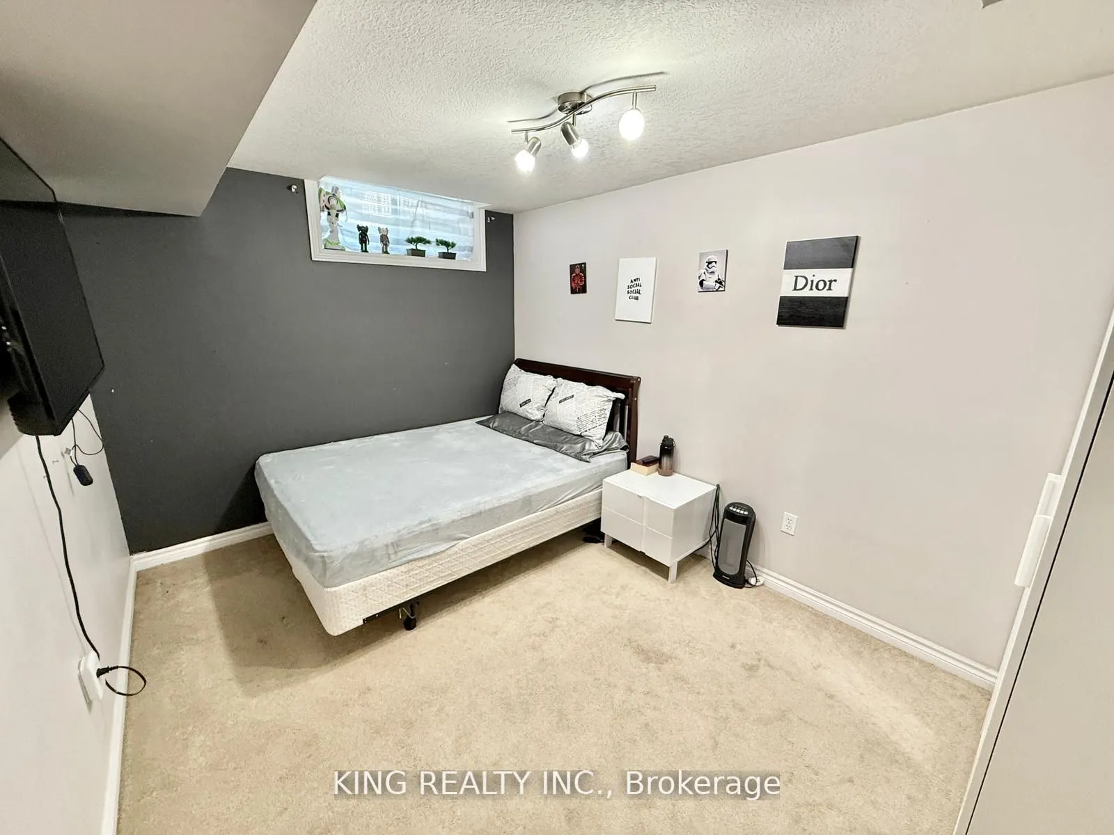 196 CRIMSON Crescent