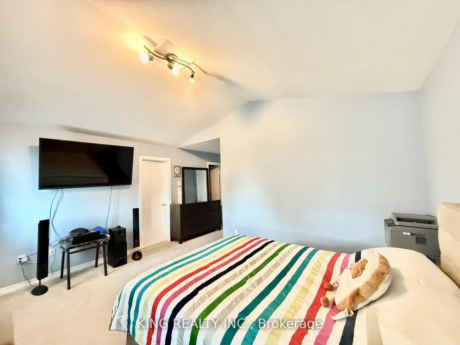 196 CRIMSON Crescent