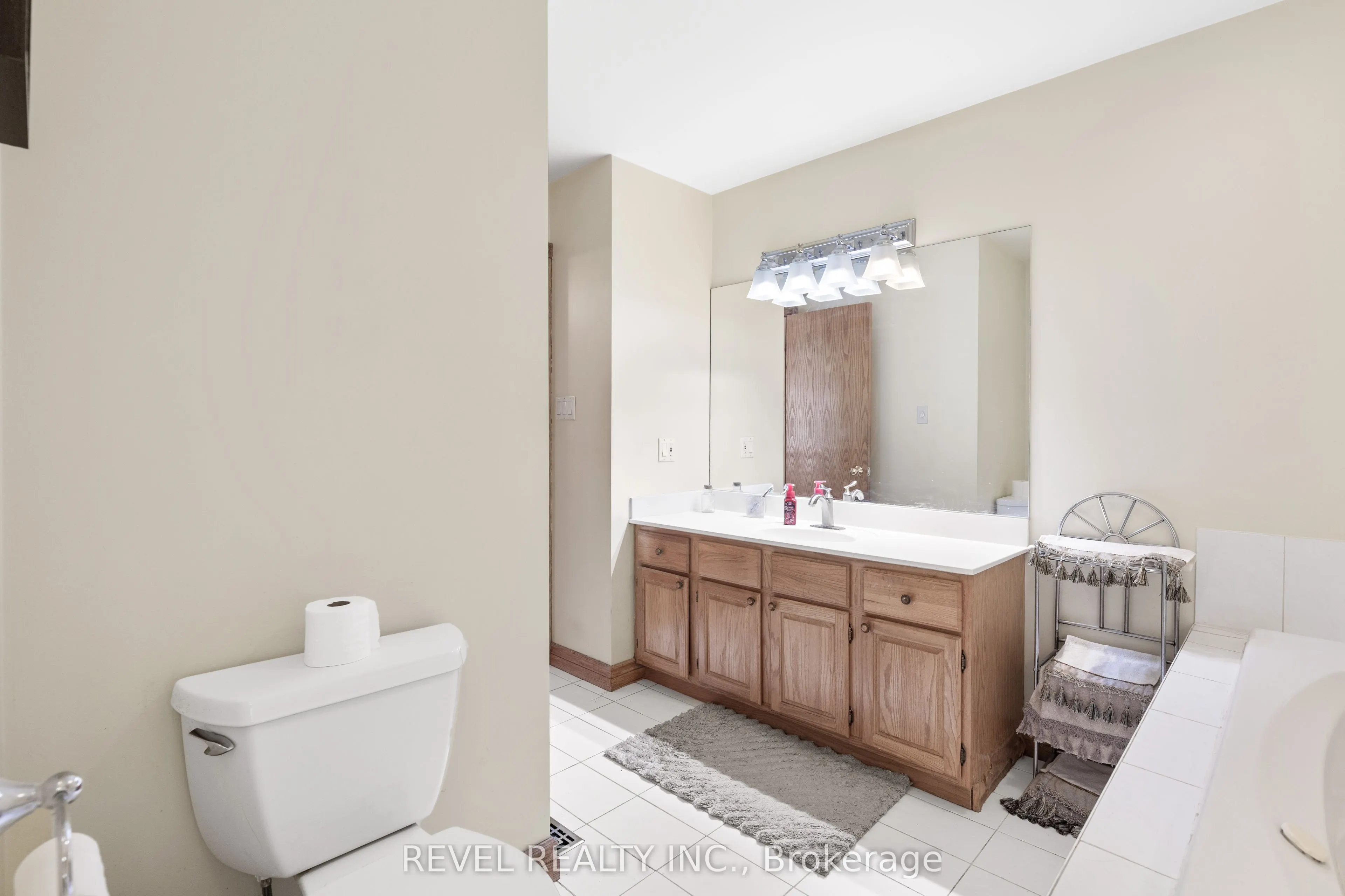 2371 County Rd 48 Road